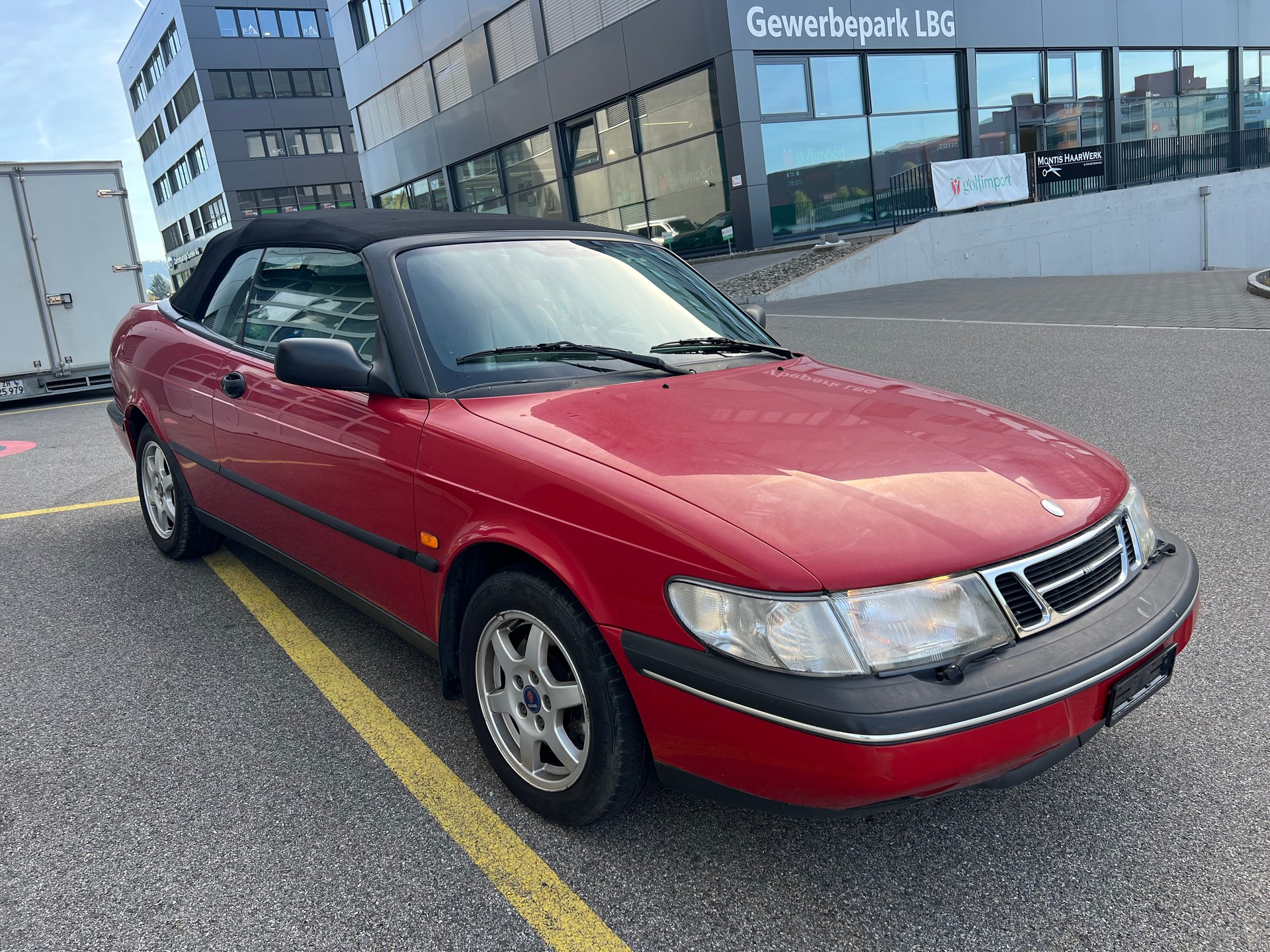 SAAB 900 SE 2.3i-16-image-2