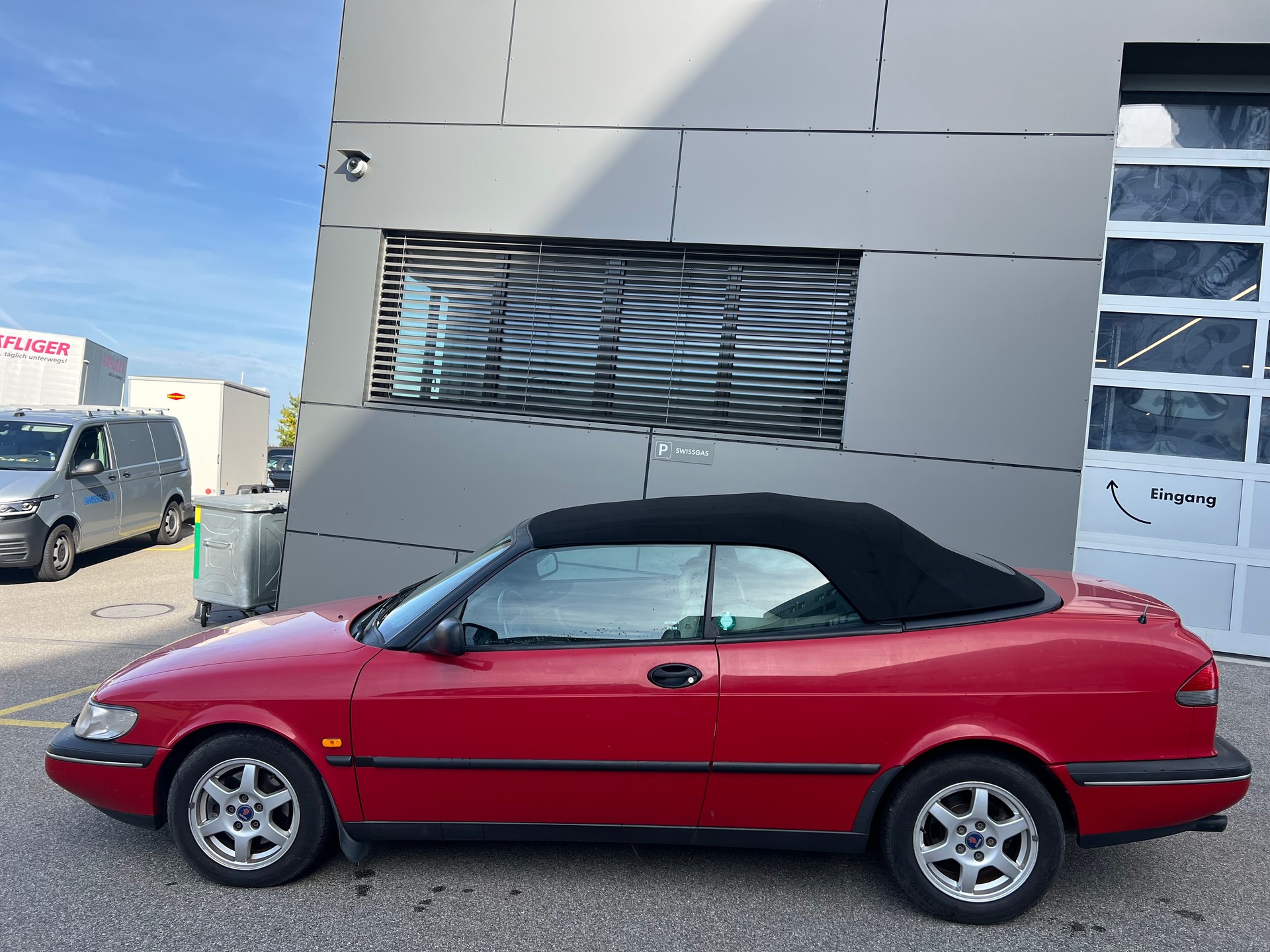 SAAB 900 SE 2.3i-16-image-4