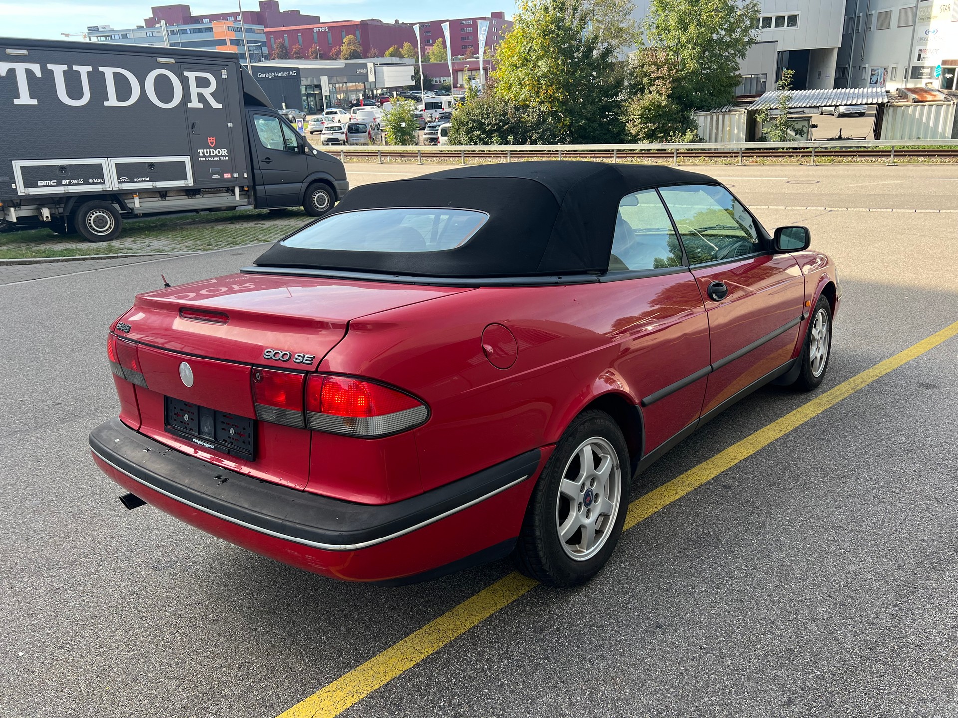 SAAB 900 SE 2.3i-16-image-6