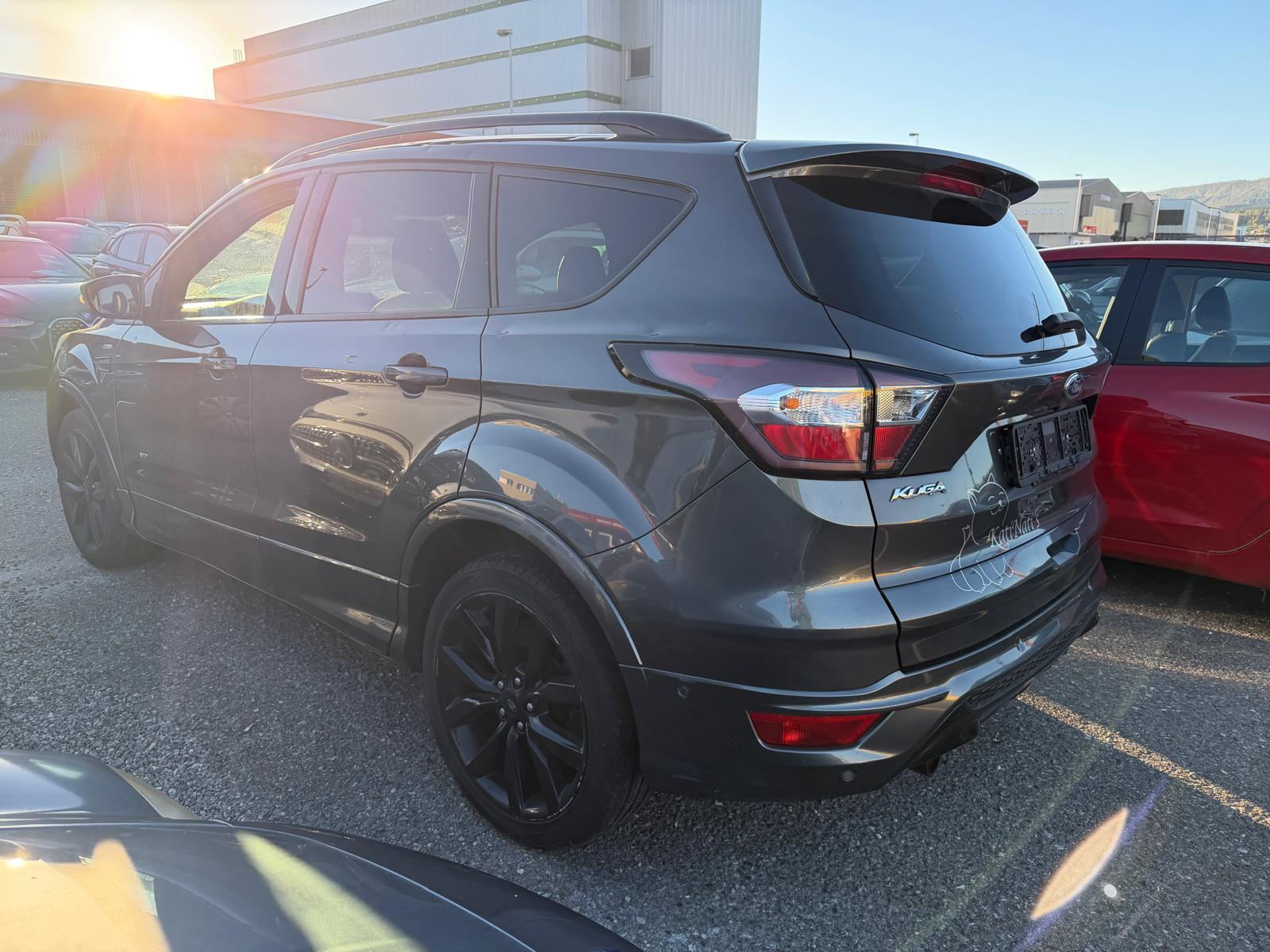 FORD Kuga 2.0 TDCi 180 ST-Line FPS-image-3