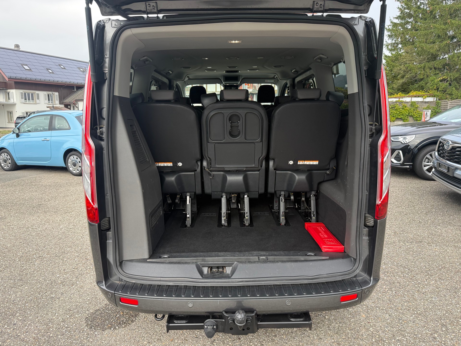 FORD Tourneo Custom 320 L1H1 Titanium X A-image-14