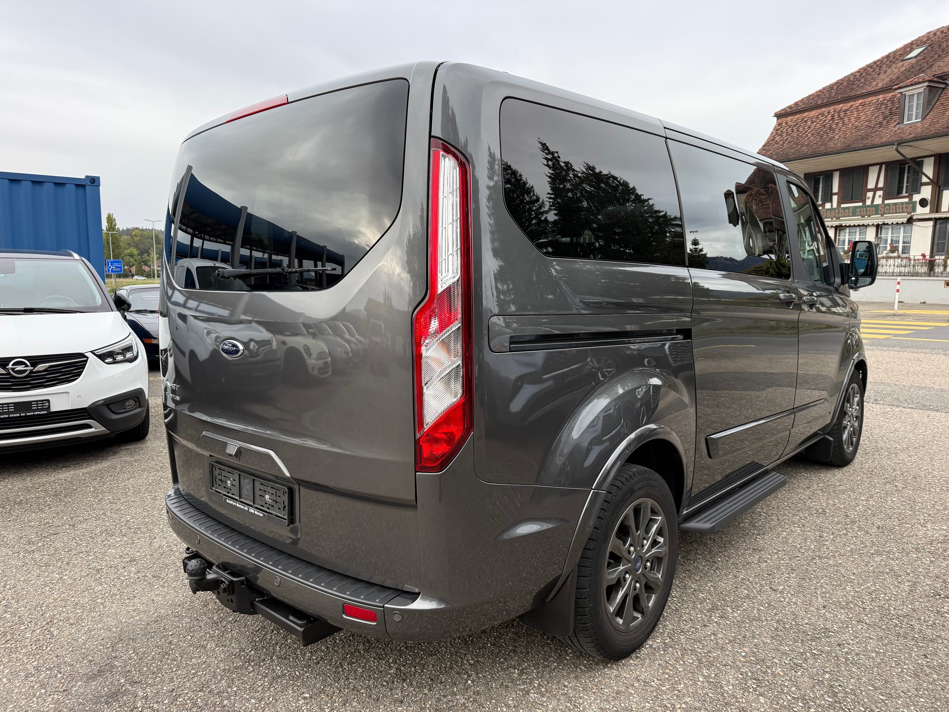 FORD Tourneo Custom 320 L1H1 Titanium X A-image-4