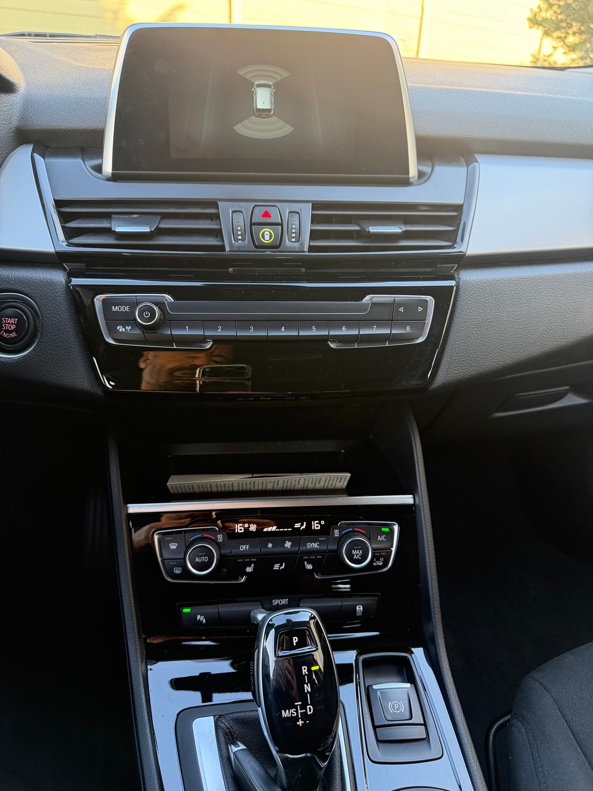 BMW 218d xDrive Gran Tourer Steptronic M Sport-image-16