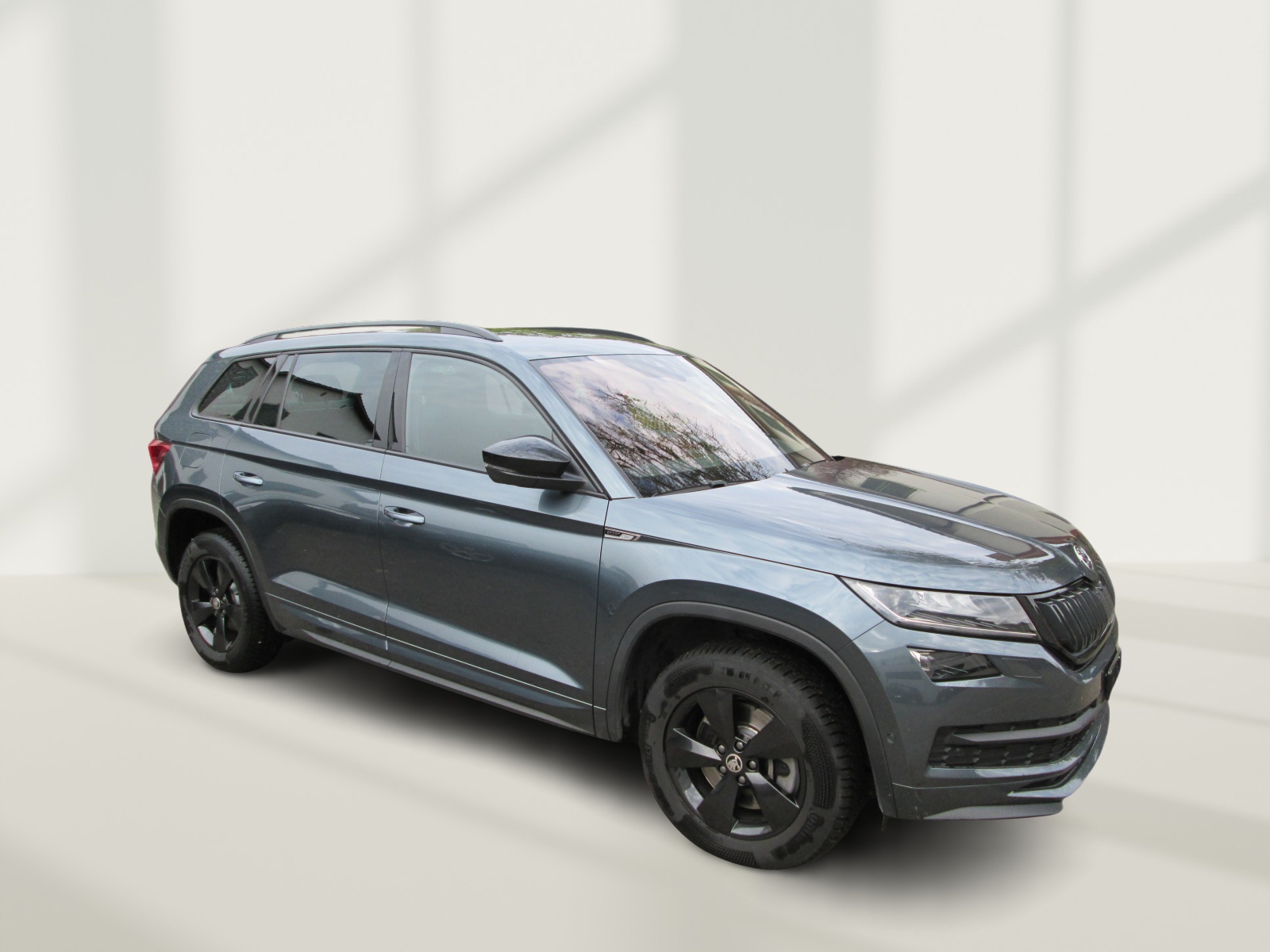 SKODA Kodiaq 2.0 TSI 4x4 Sport Line-image-5