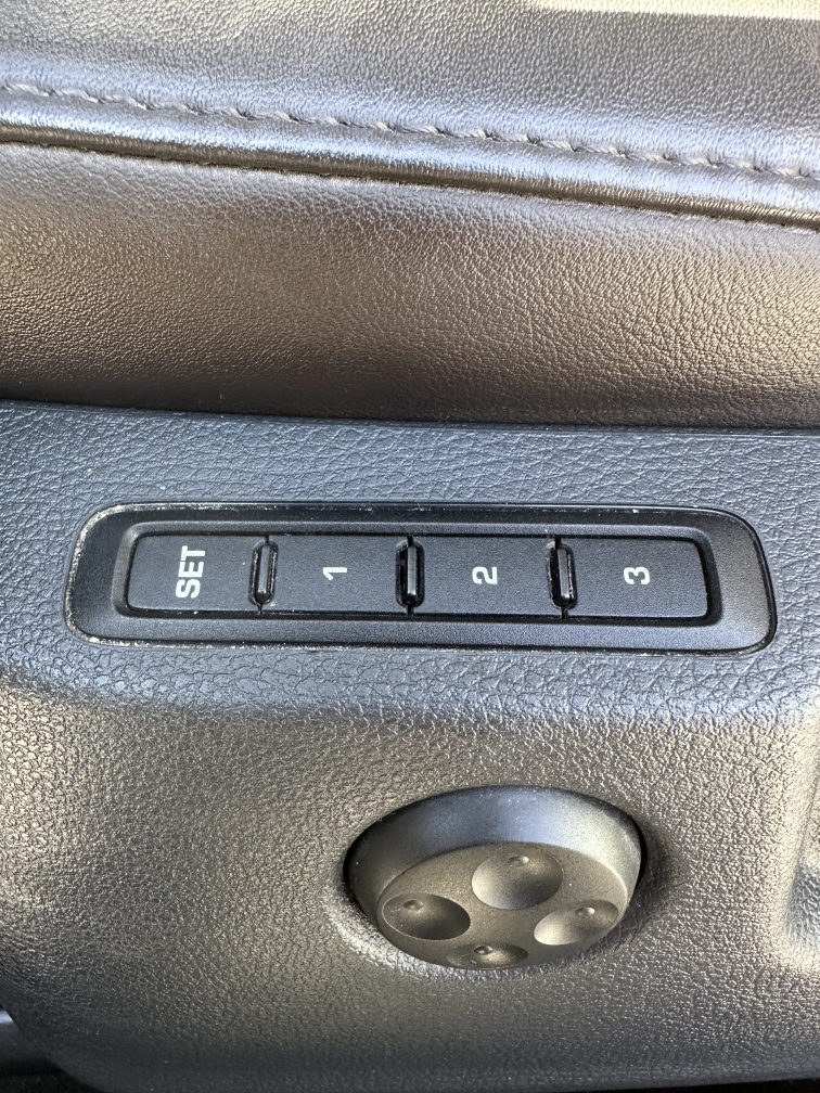 SKODA Superb Combi 2.0 TDI 170 L & K 4x4 DSG S/S-image-16