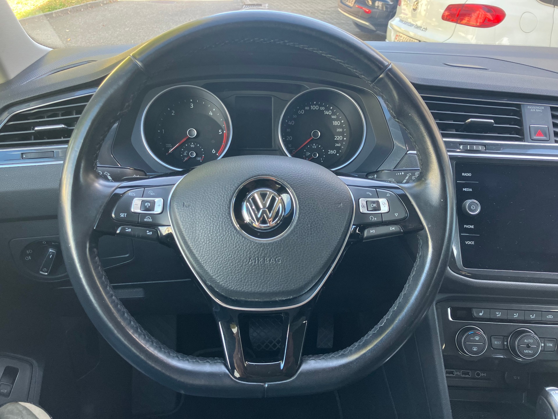 VW 2.0 TDI SCR Comfortline DSG-image-9