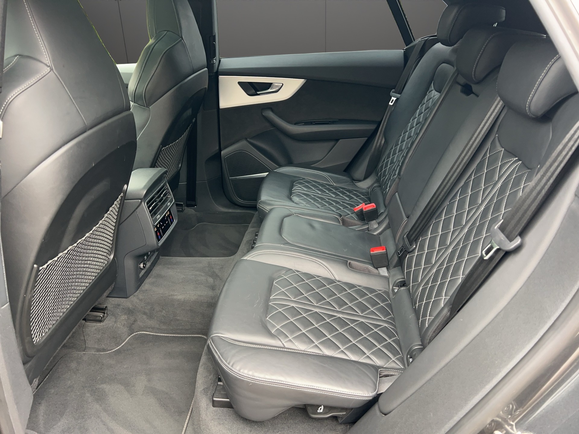 AUDI Q8 50 TDI QUATTRO TIPTRONIC S-LINE-image-15
