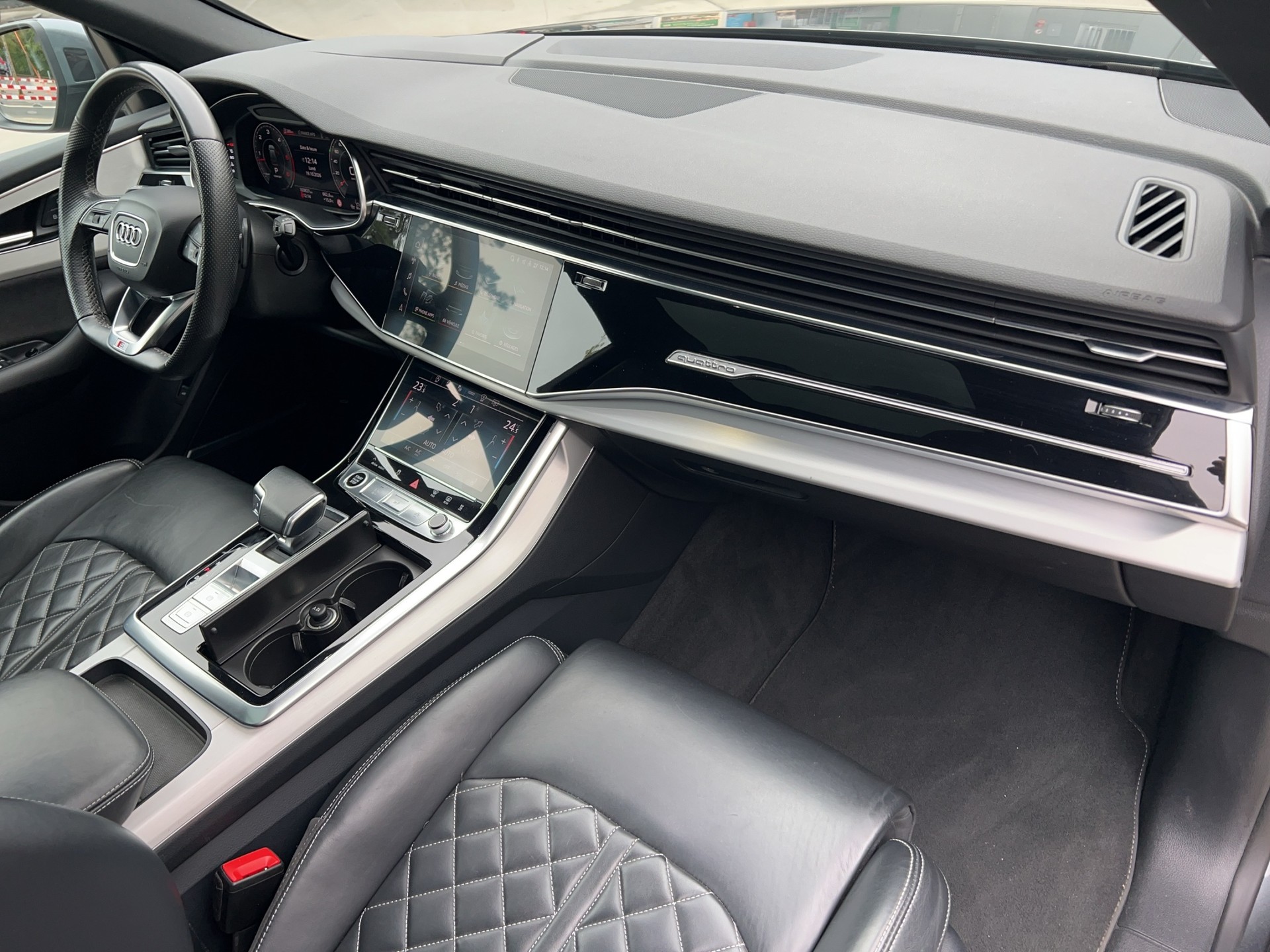 AUDI Q8 50 TDI QUATTRO TIPTRONIC S-LINE-image-17