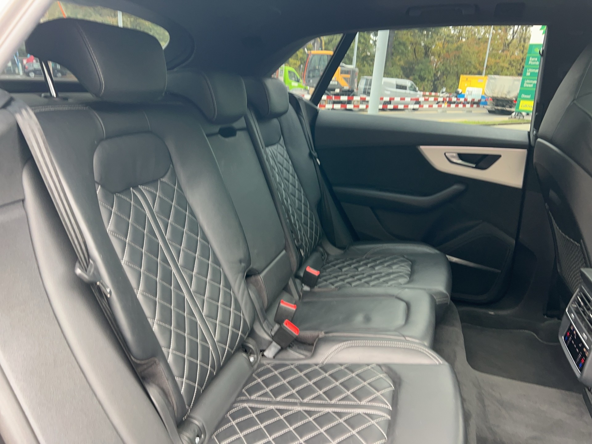 AUDI Q8 50 TDI QUATTRO TIPTRONIC S-LINE-image-14