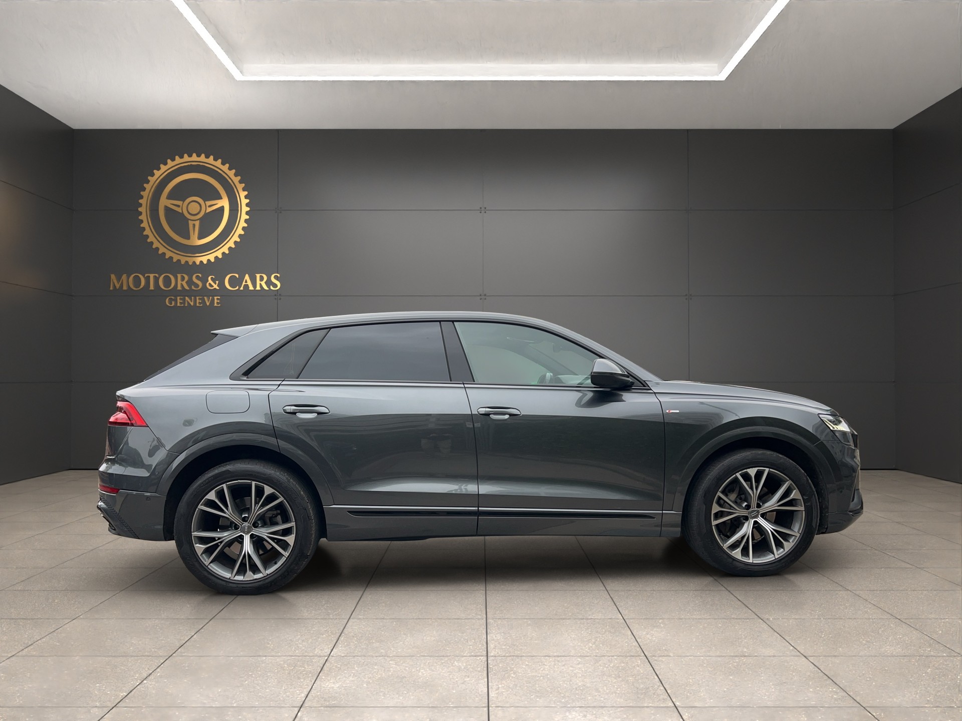 AUDI Q8 50 TDI QUATTRO TIPTRONIC S-LINE-image-5