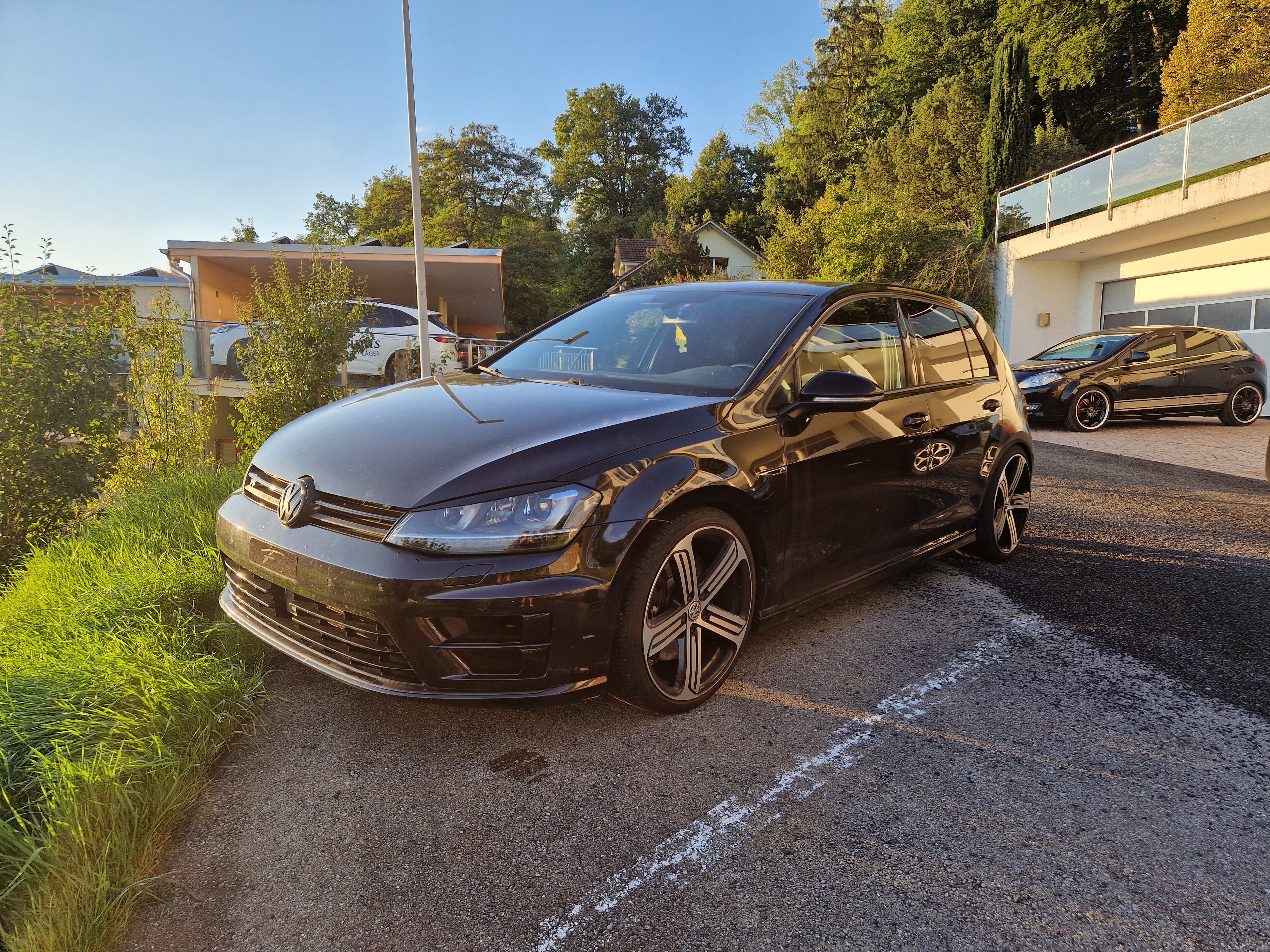 Car photo