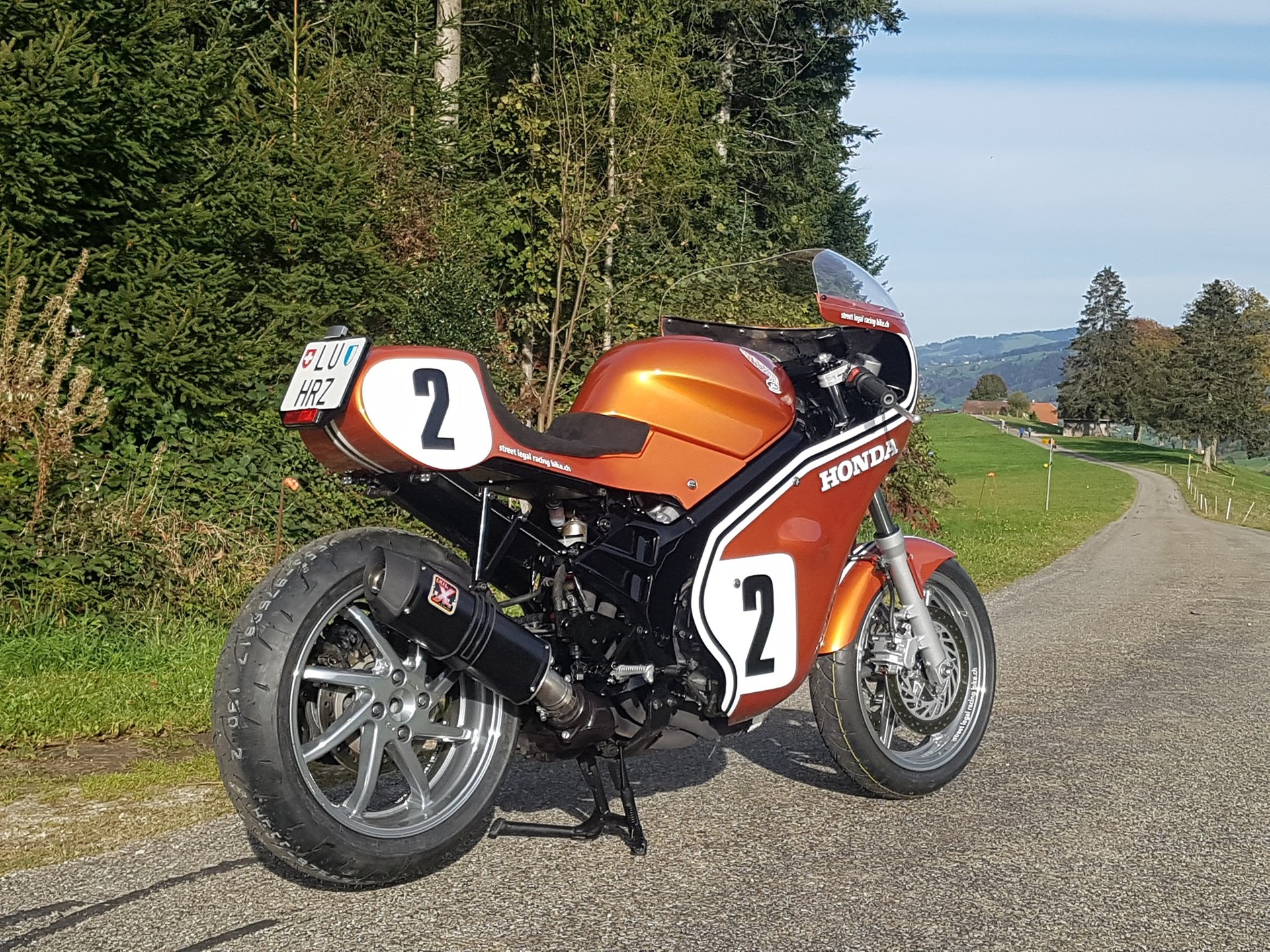 HONDA VFR 750 F L CR750 Daytona Replica-image-3