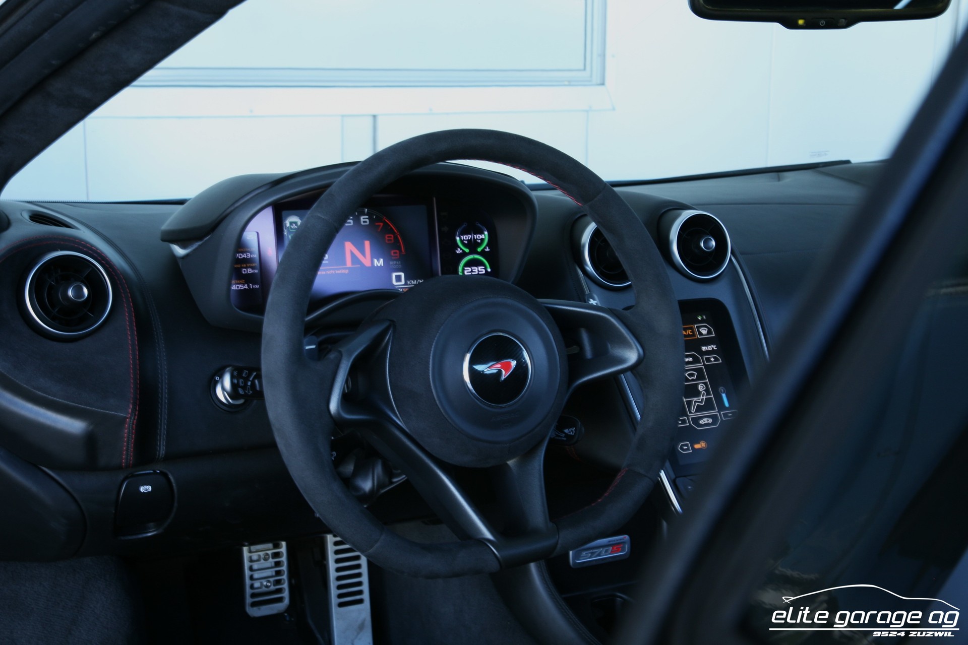 McLAREN 570S Coupé 3.8 V8 SSG-image-14