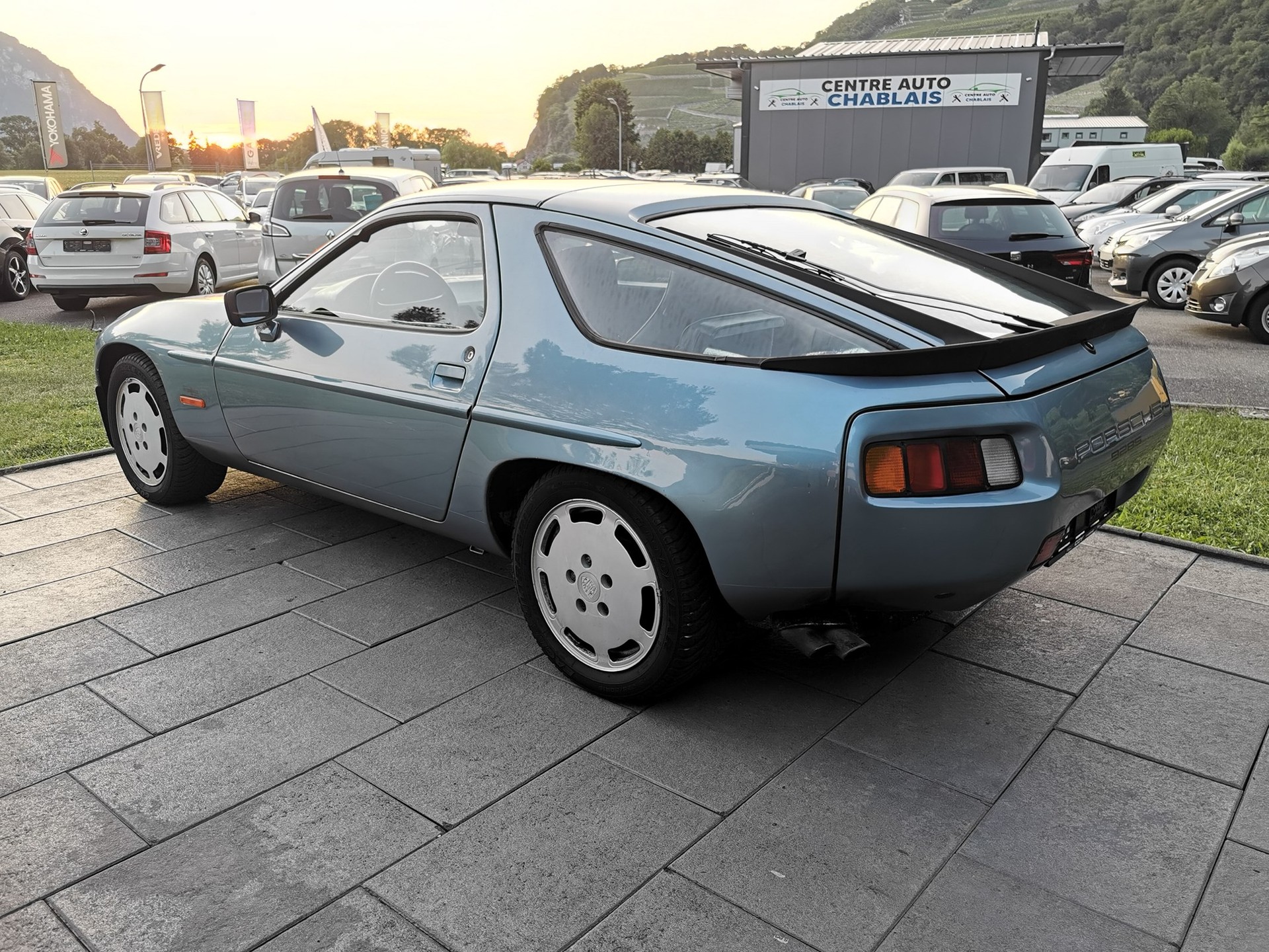 PORSCHE 928 S 4V