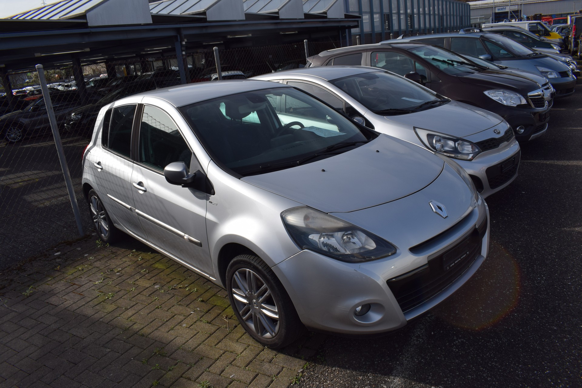 RENAULT Clio 1.2 16V Turbo S-image-1