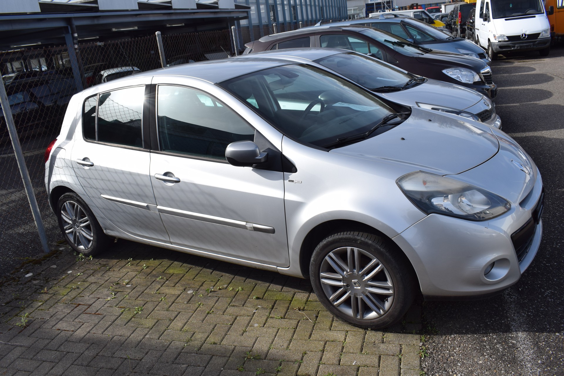 RENAULT Clio 1.2 16V Turbo S-image-6