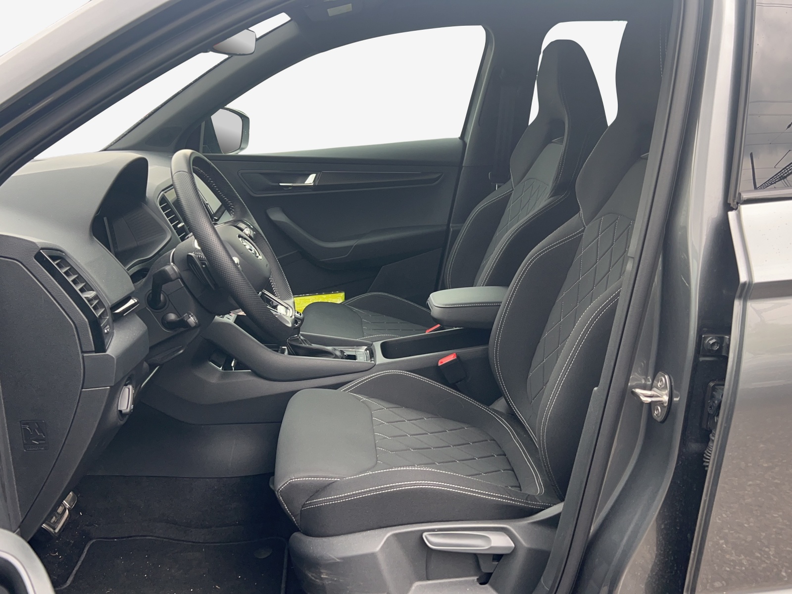 SKODA Karoq 2.0 TSI SportLine 4x4 DSG-image-5