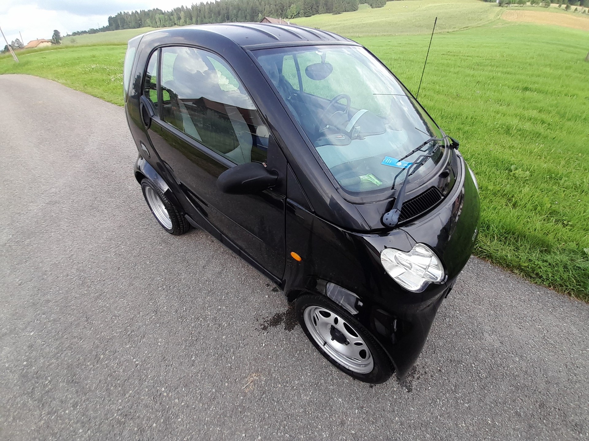 SMART Fortwo-image-1