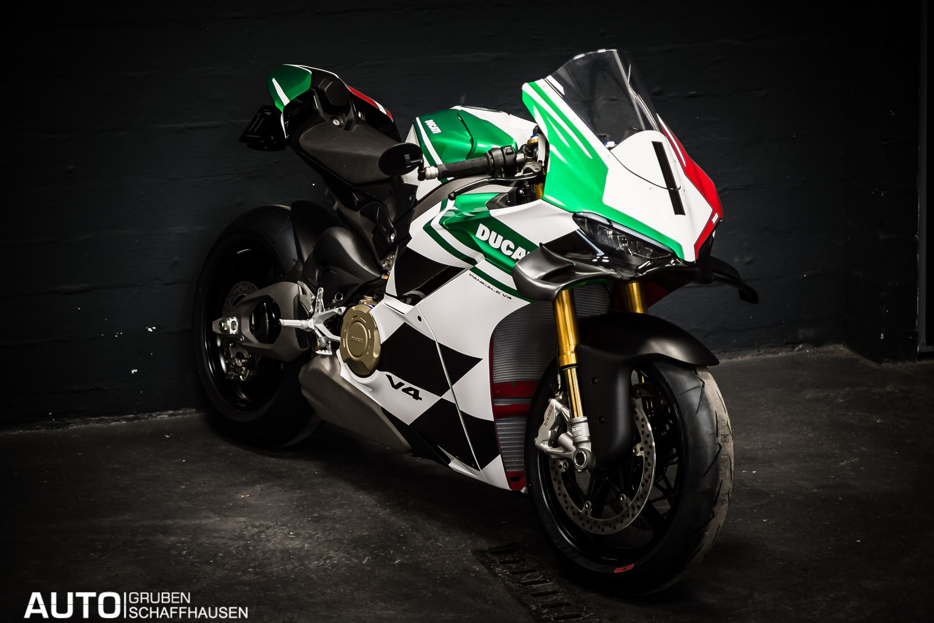DUCATI Panigale V4 S ** Tricolore Design **