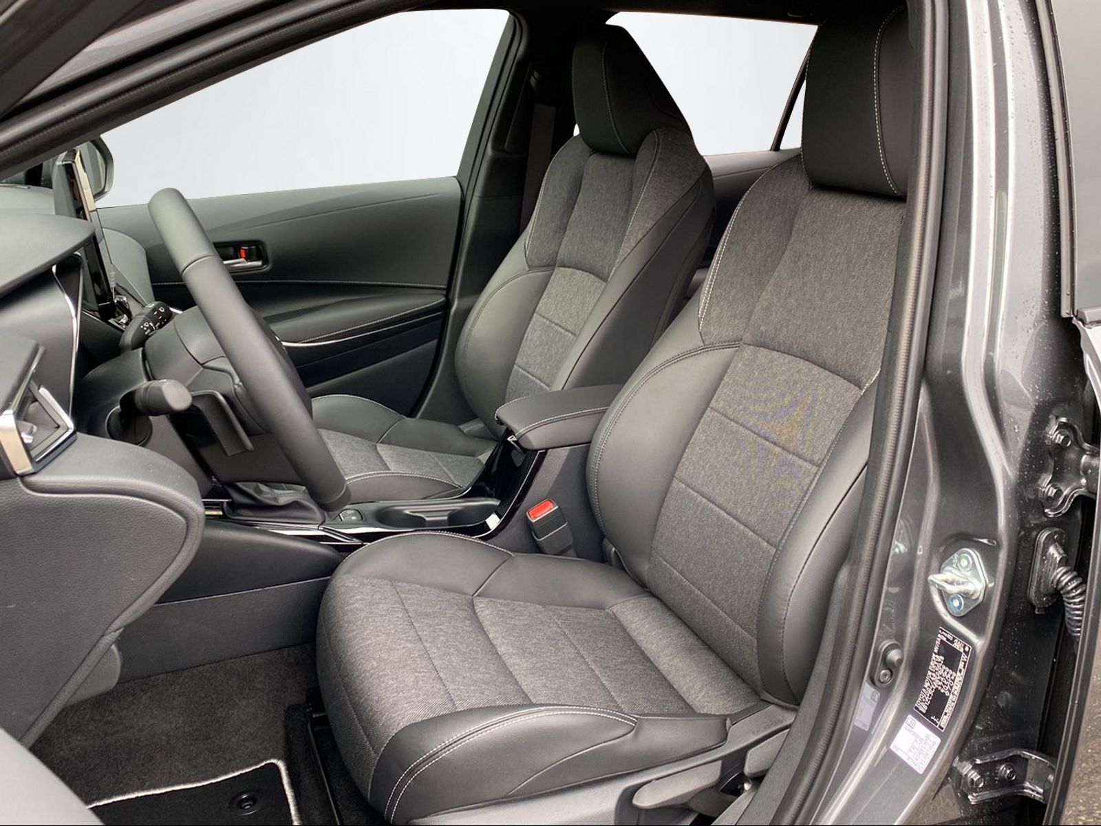 TOYOTA Corolla Touring Sports 2.0 HSD Trend-image-14