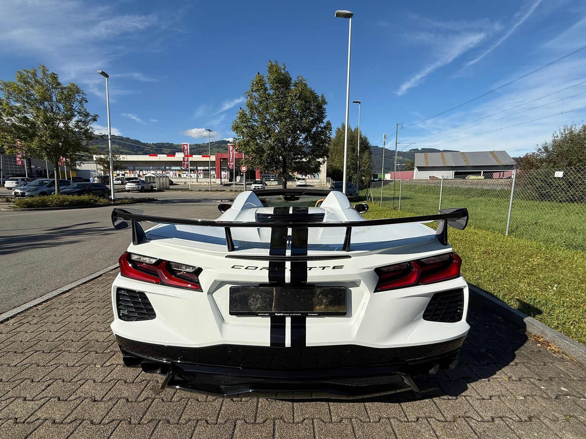 CHEVROLET Corvette C8-image-10
