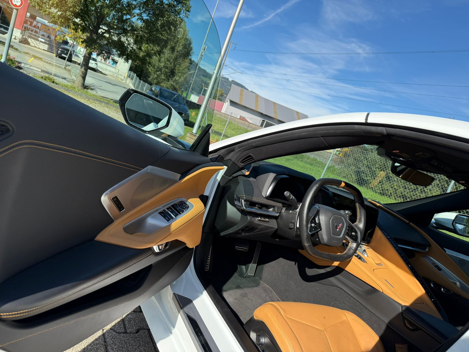 CHEVROLET Corvette C8-image-18