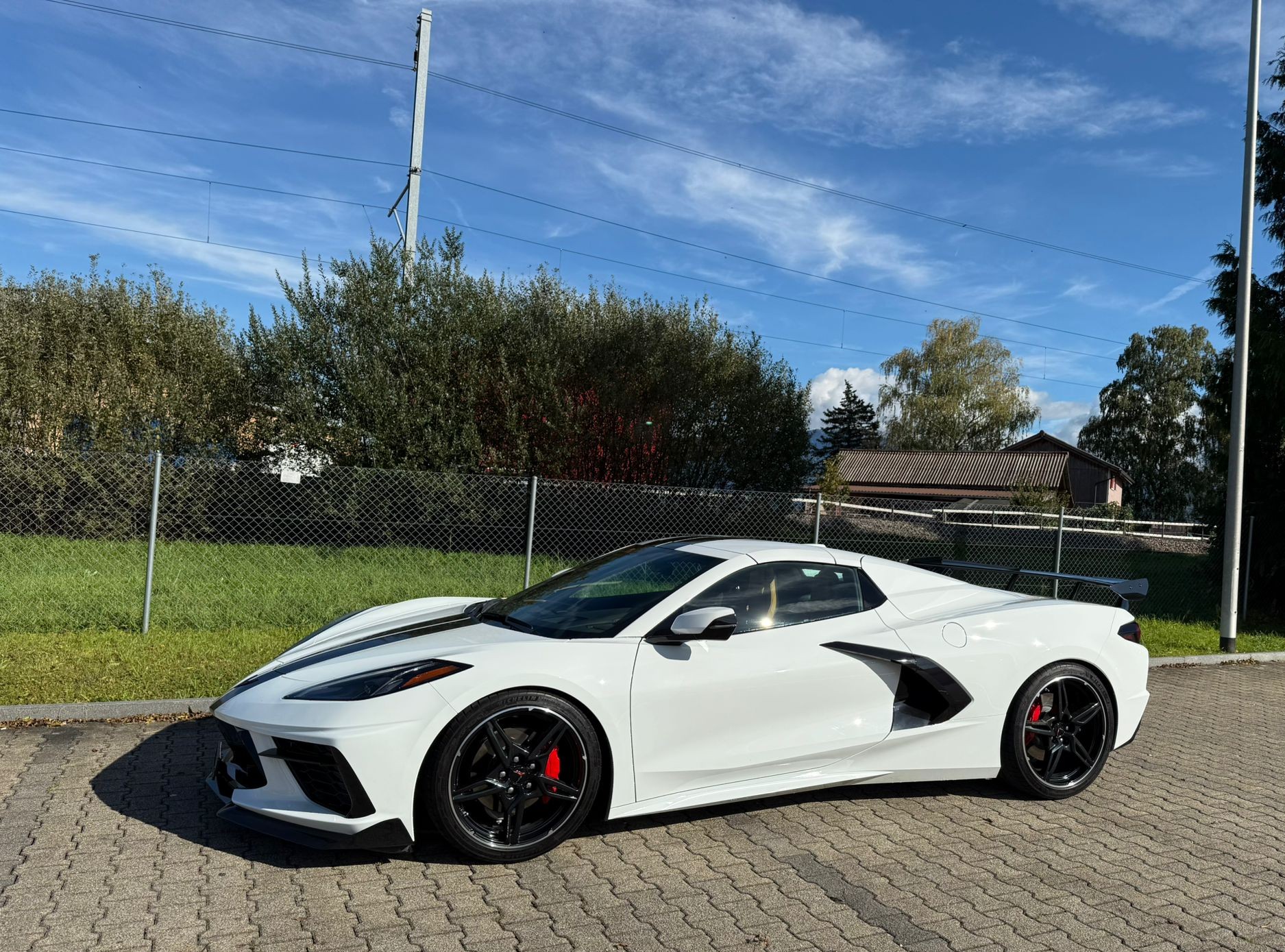 CHEVROLET Corvette C8-showroom-element-2