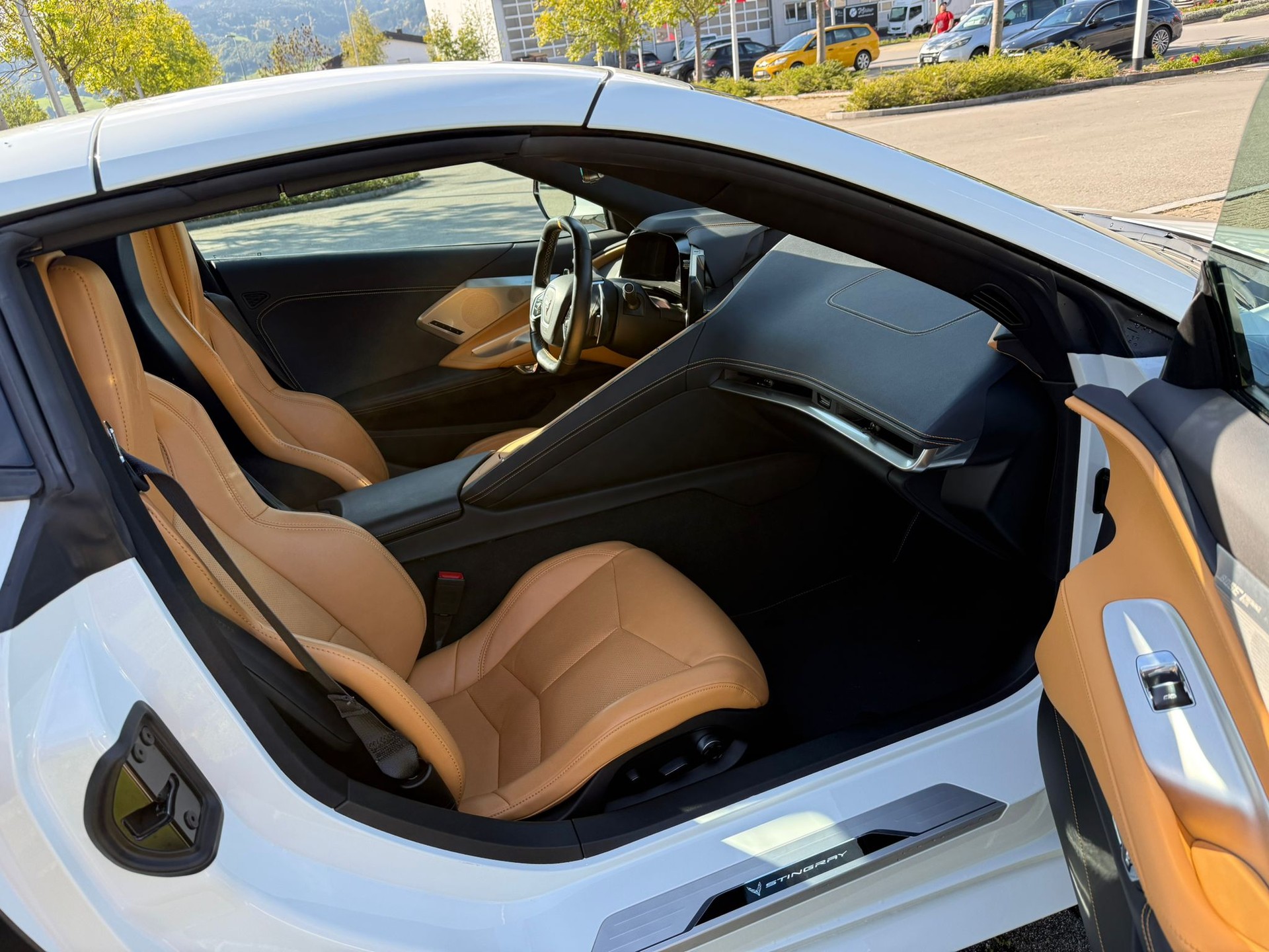CHEVROLET Corvette C8-image-17
