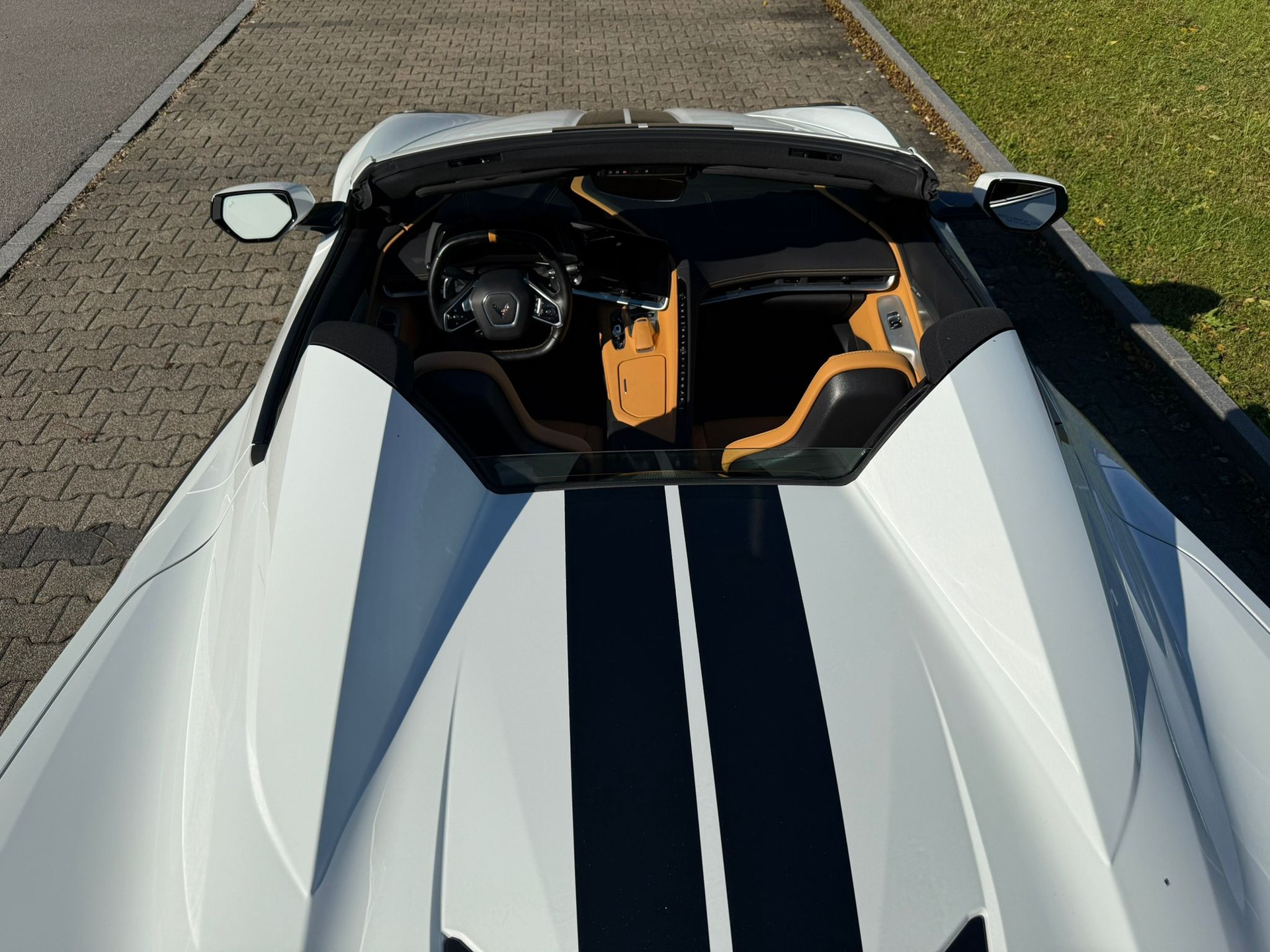 CHEVROLET Corvette C8-image-13