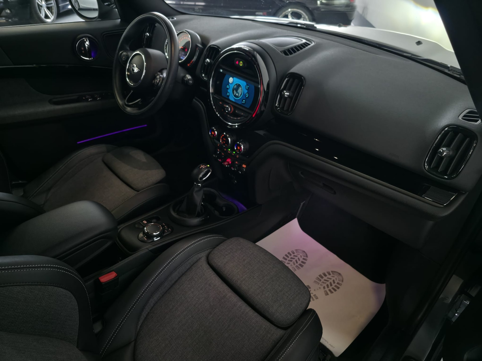 MINI Countryman Cooper D ALL4 Steptronic-image-17