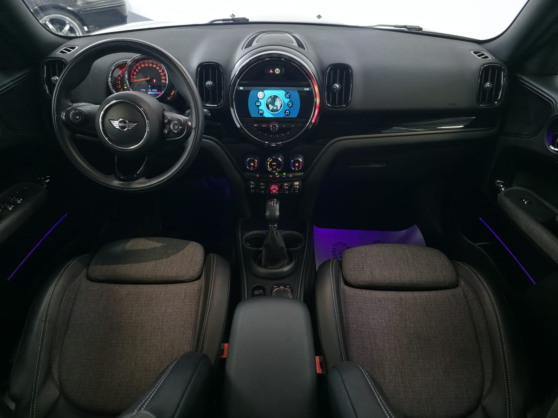 MINI Countryman Cooper D ALL4 Steptronic-image-16