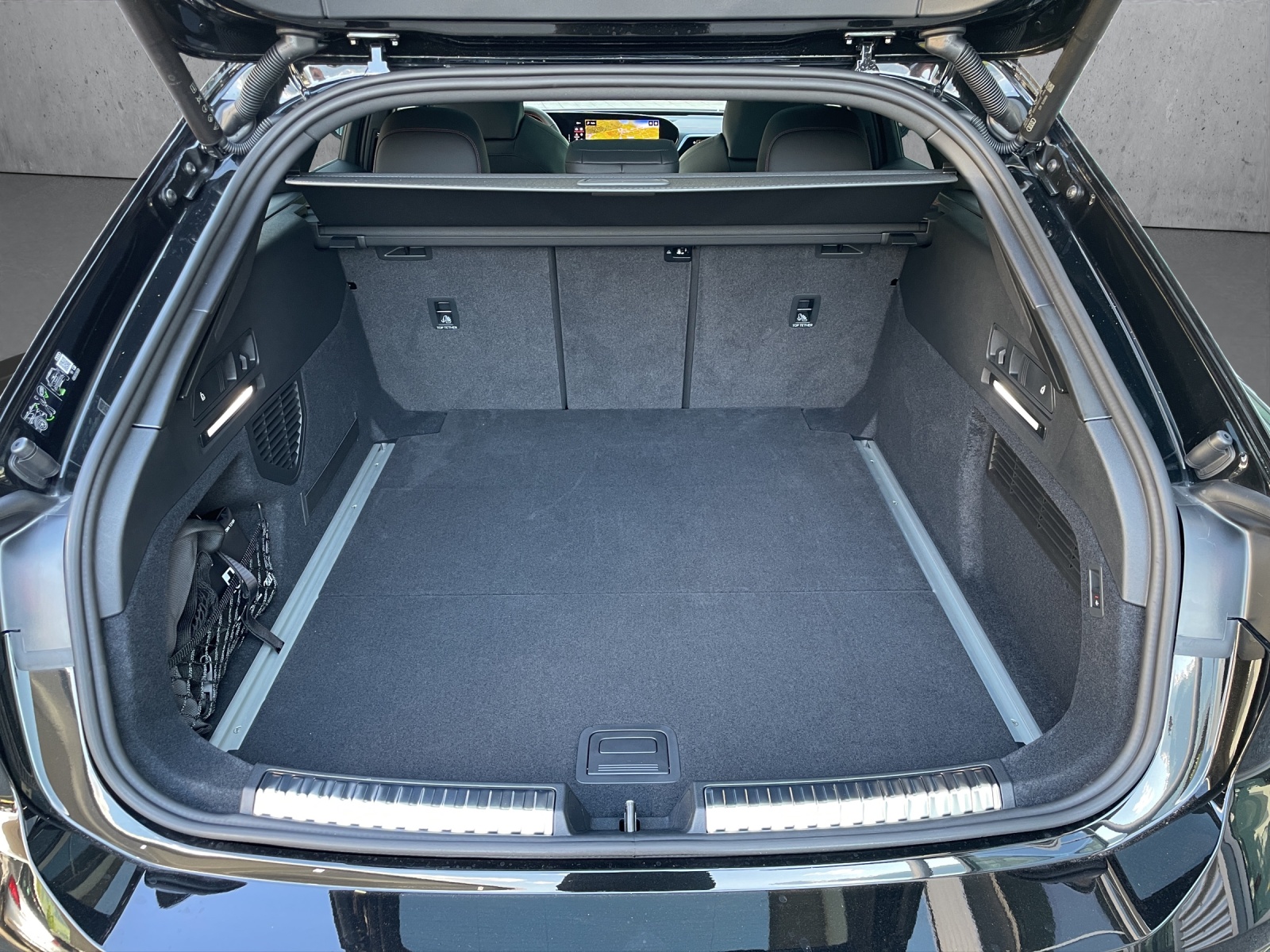 AUDI A6 Avant TFSI quattro 270 kW S tronic-image-14