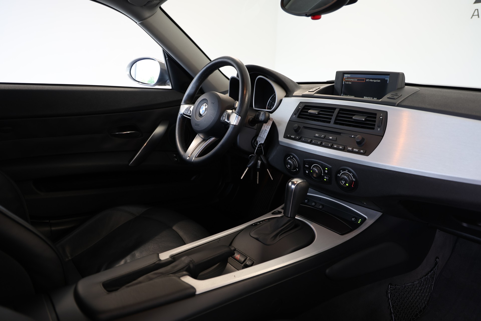 BMW Z4 3.0si Coupé Steptronic-image-10