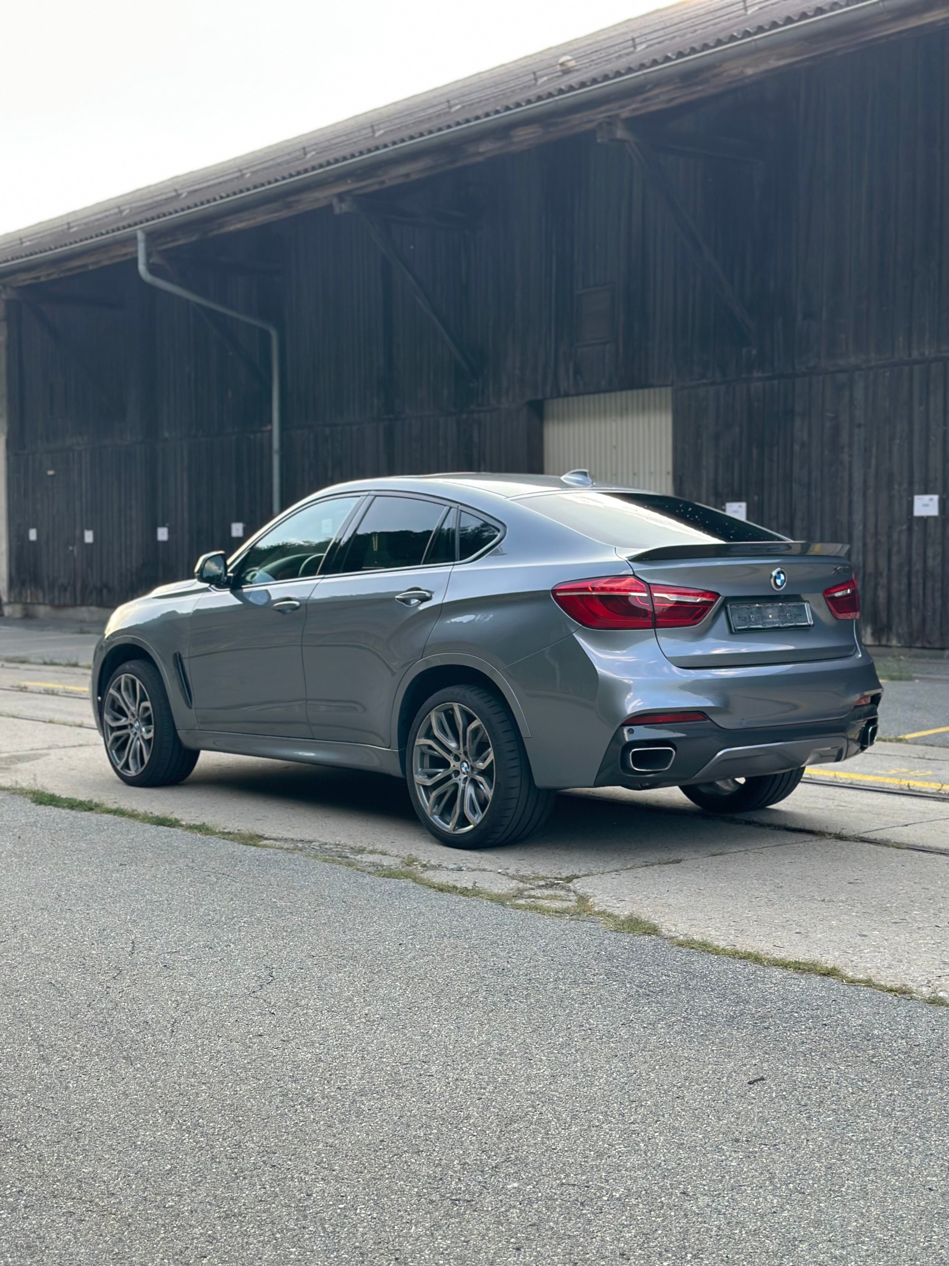 BMW X6 xDrive 40d Pure M Sport Plus Steptronic-image-3