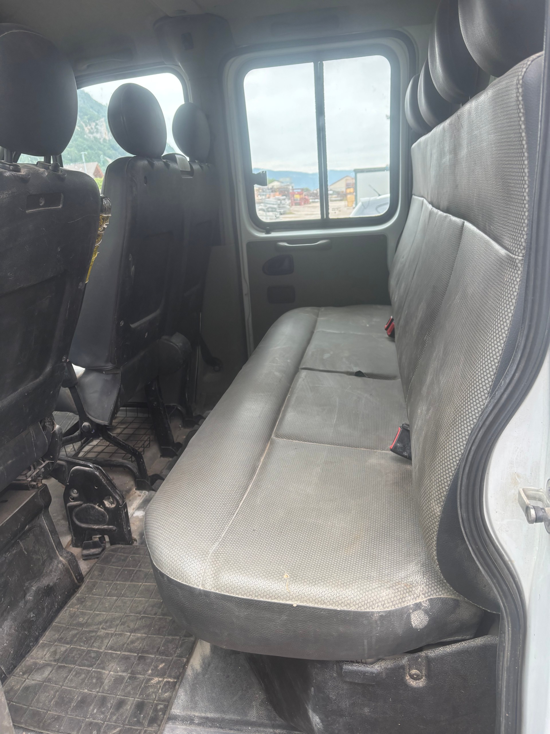 RENAULT Master T35 2.5dCi L2H1-image-9