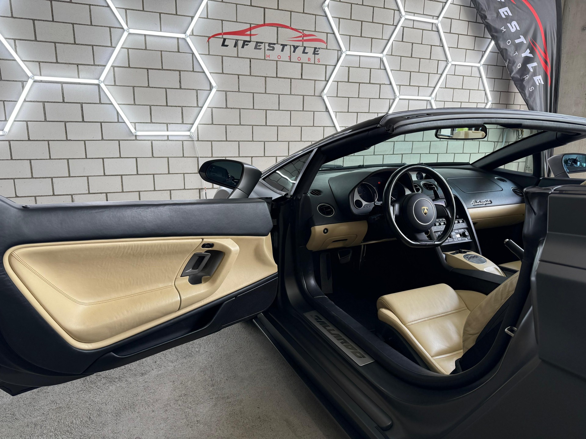 LAMBORGHINI Gallardo 5.0 V10 Spyder-image-4