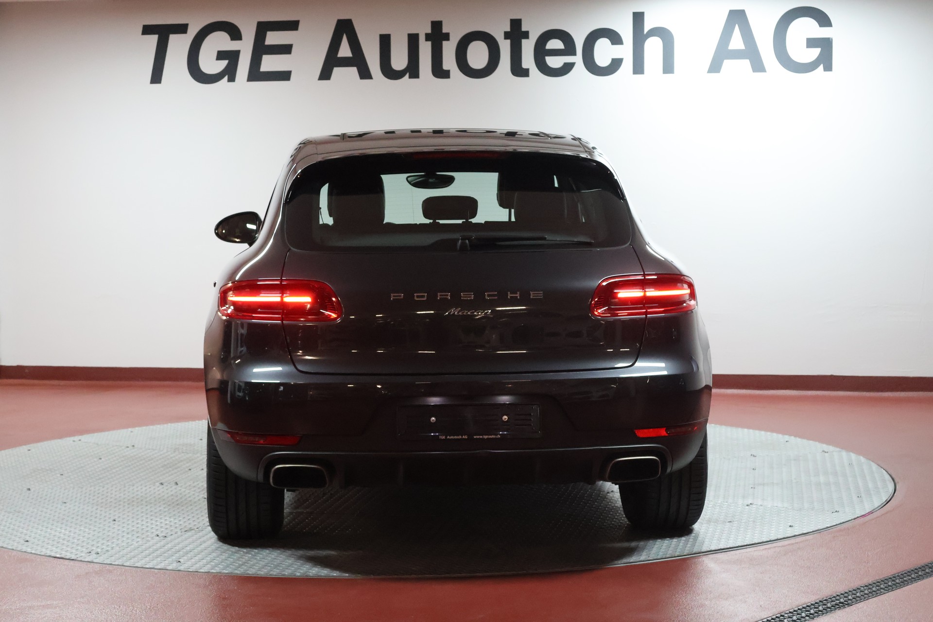 PORSCHE Macan PDK-image-21