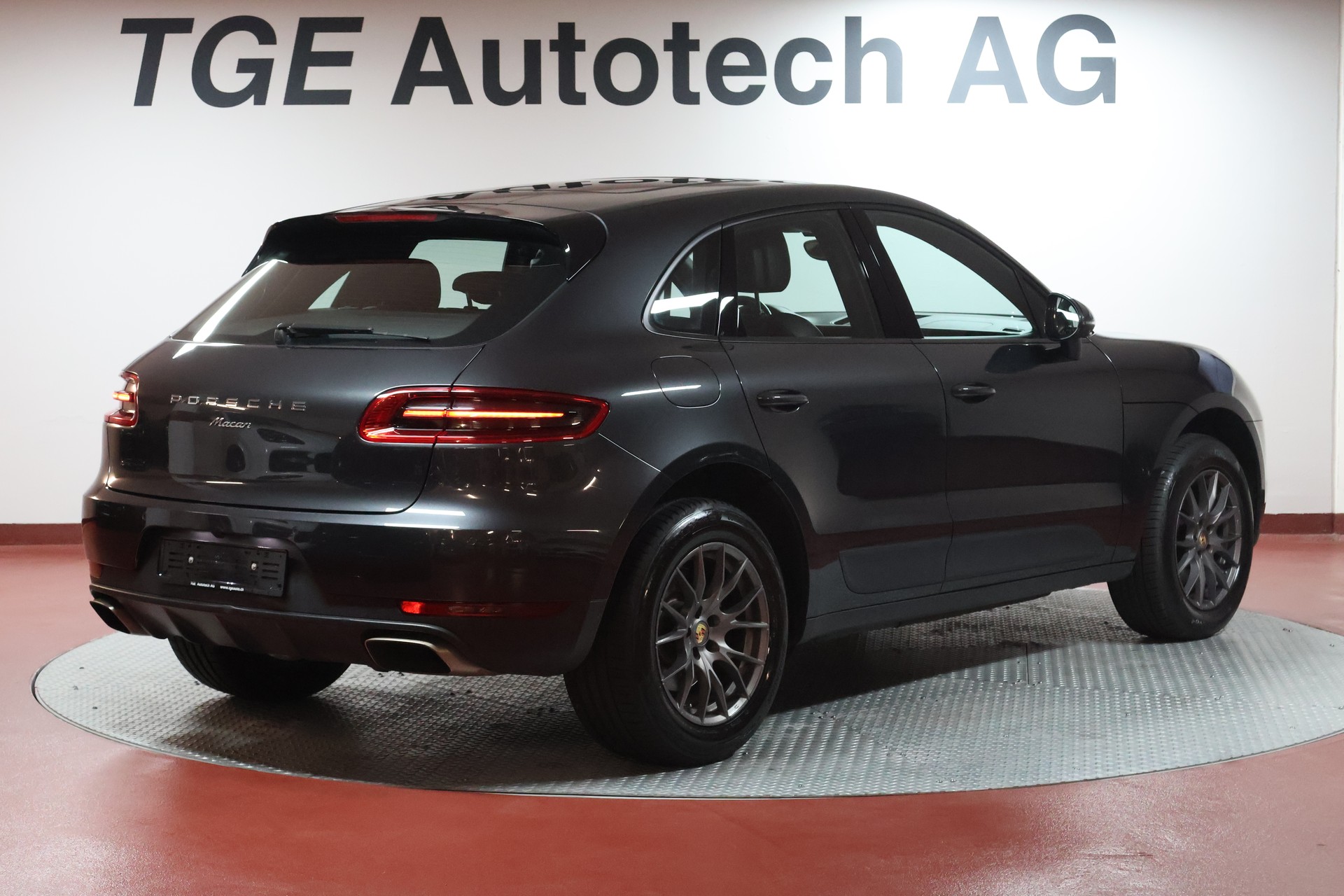 PORSCHE Macan PDK-image-20