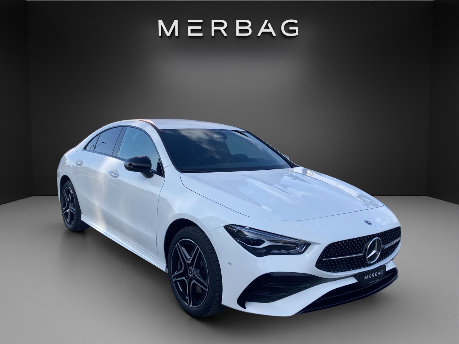 MERCEDES-BENZ CLA 250 e Coupé with EQ Hybrid Technology EQ Star-image-5