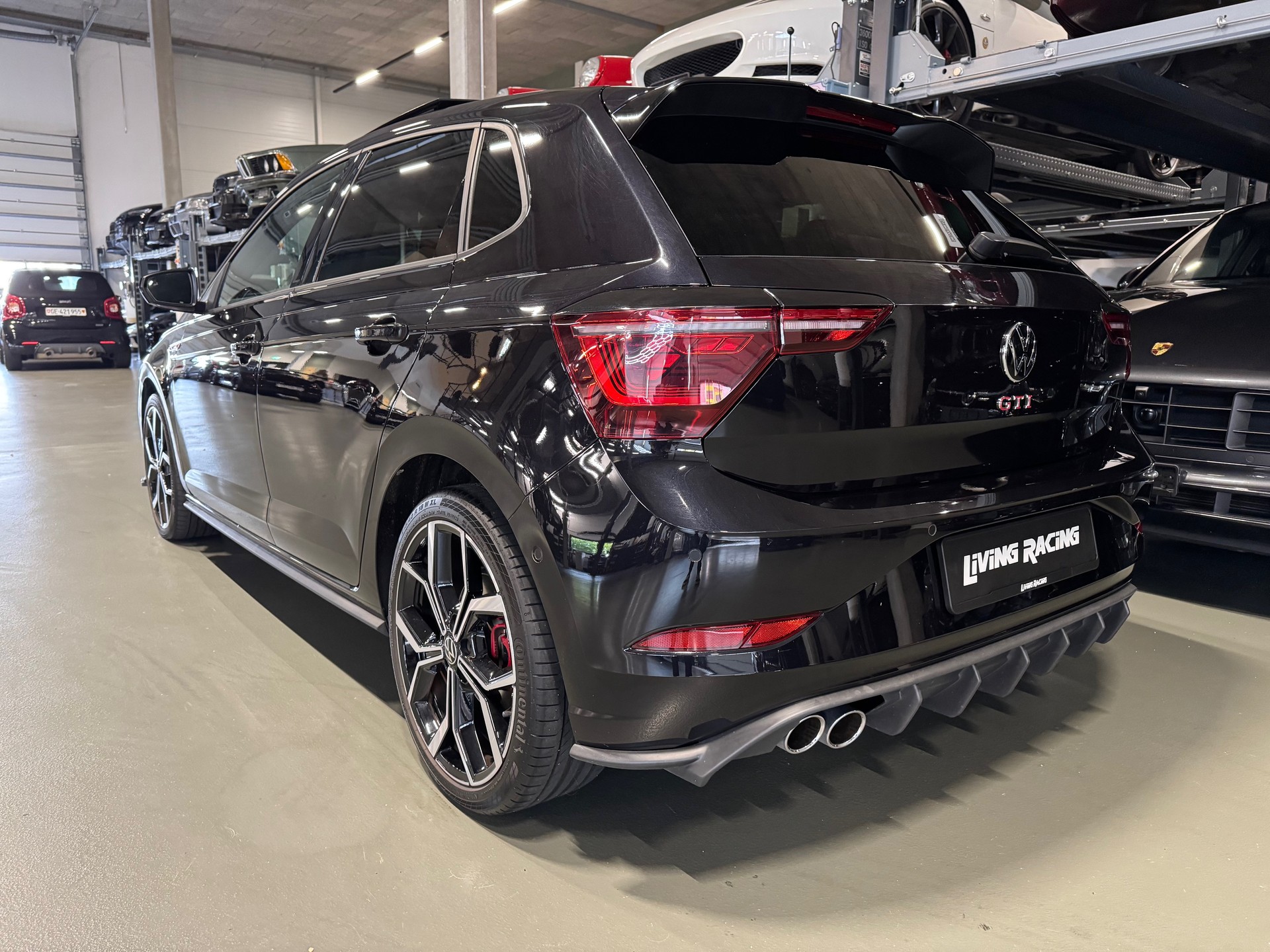 VW Polo 2.0 TSI GTI DSG-image-2