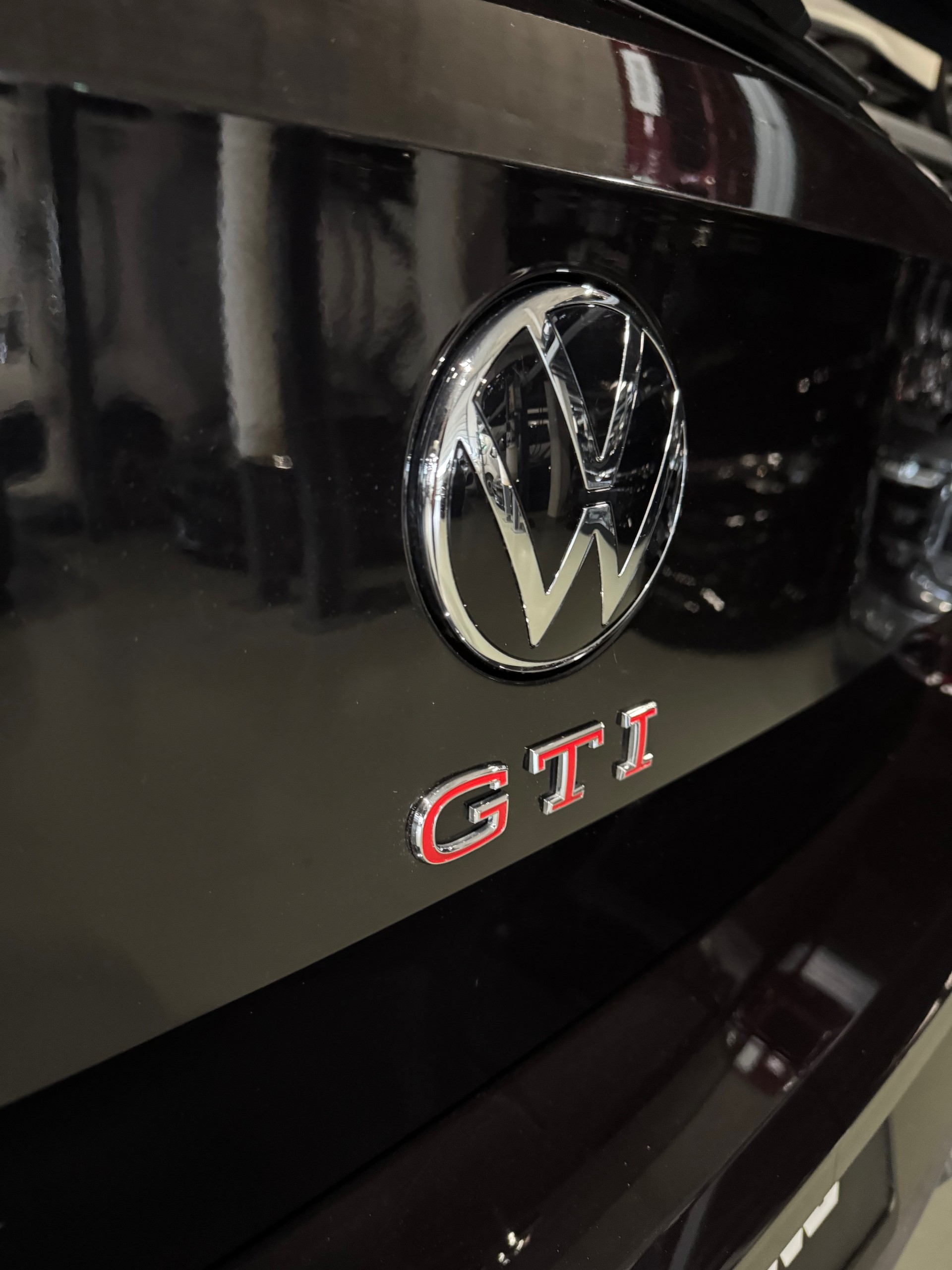VW Polo 2.0 TSI GTI DSG-image-11