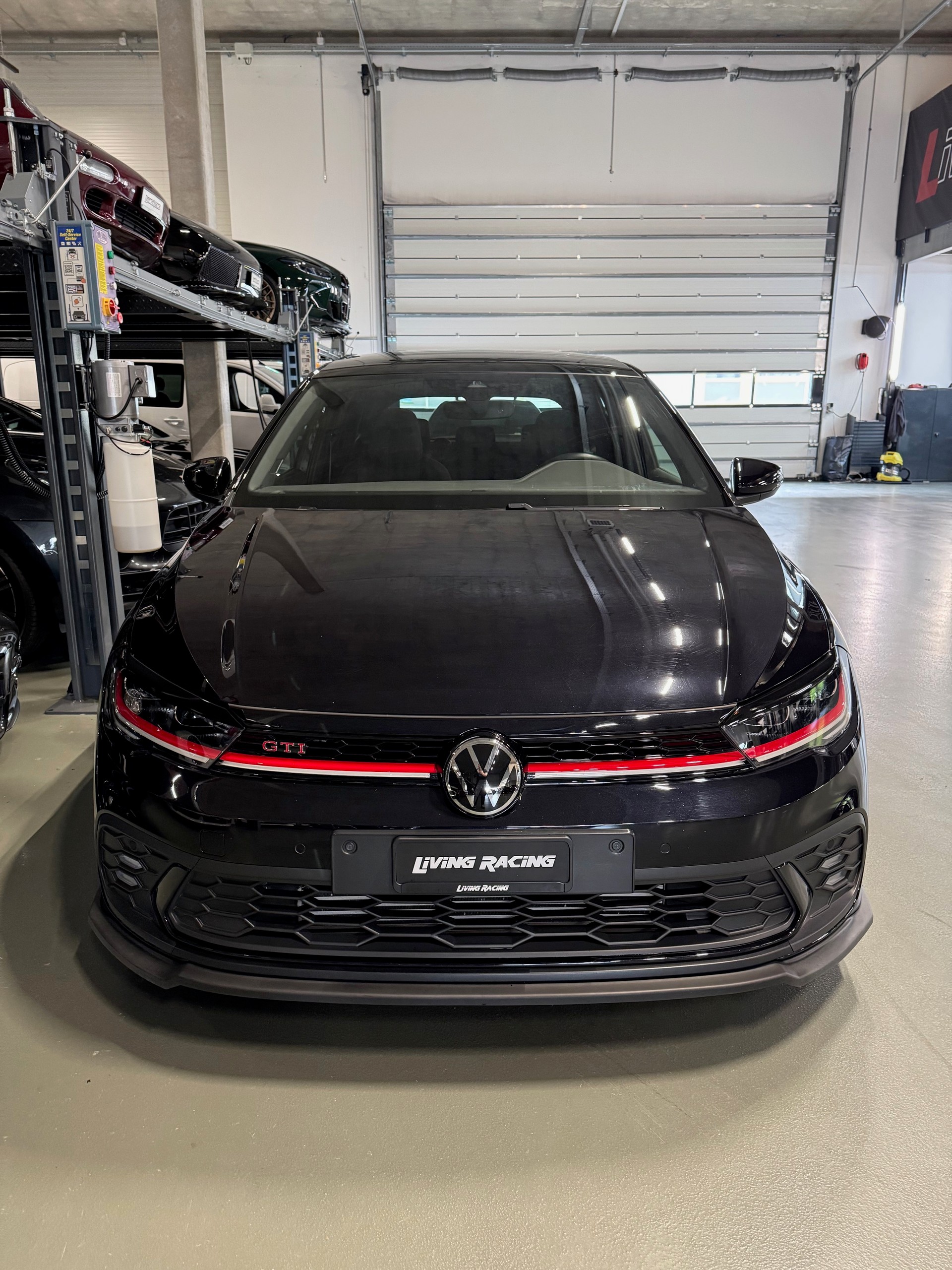 VW Polo 2.0 TSI GTI DSG-image-4