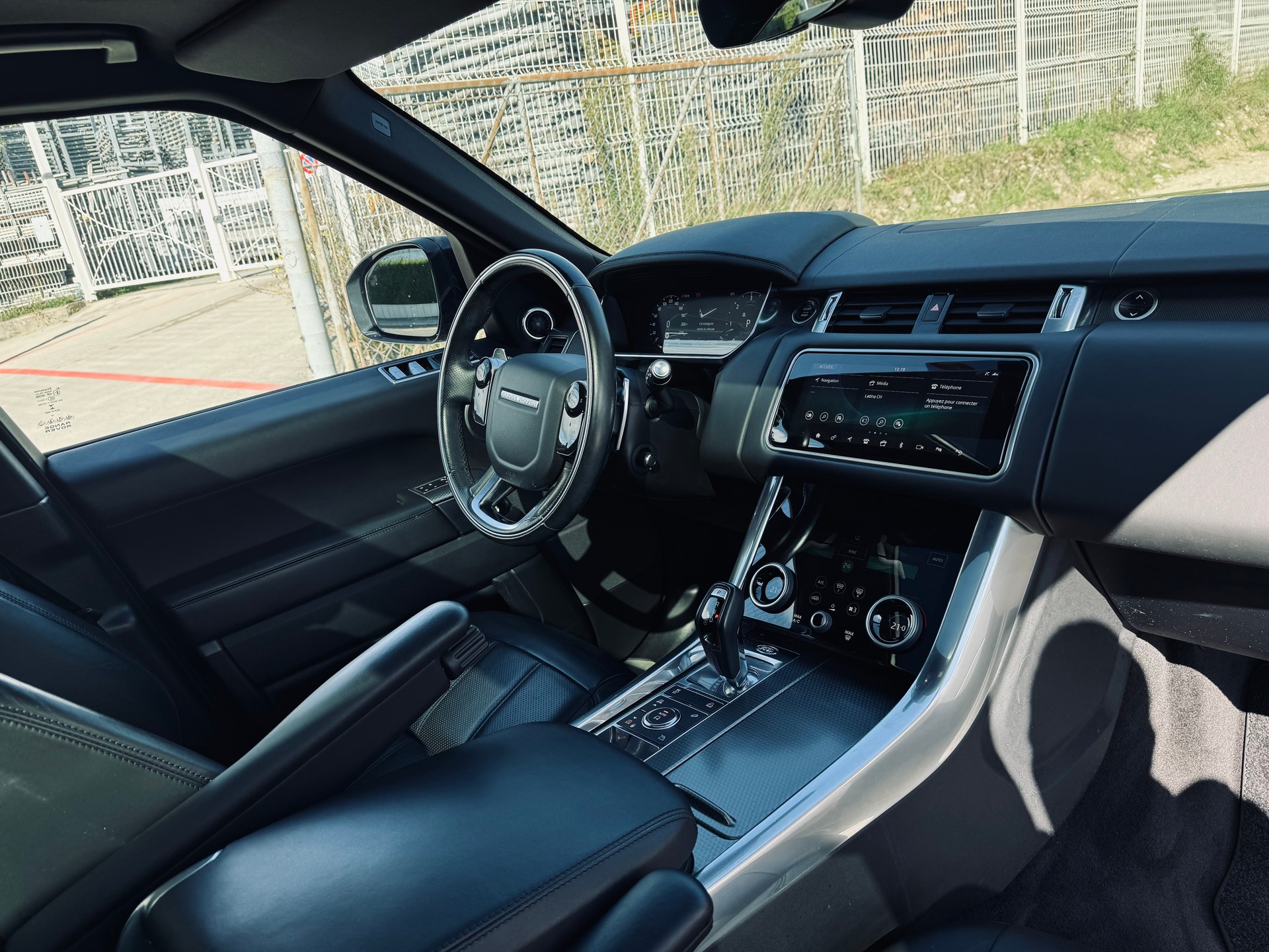 LAND ROVER Range Rover Sport 3.0 SDV6 HSE Dynamic Automatic-image-9
