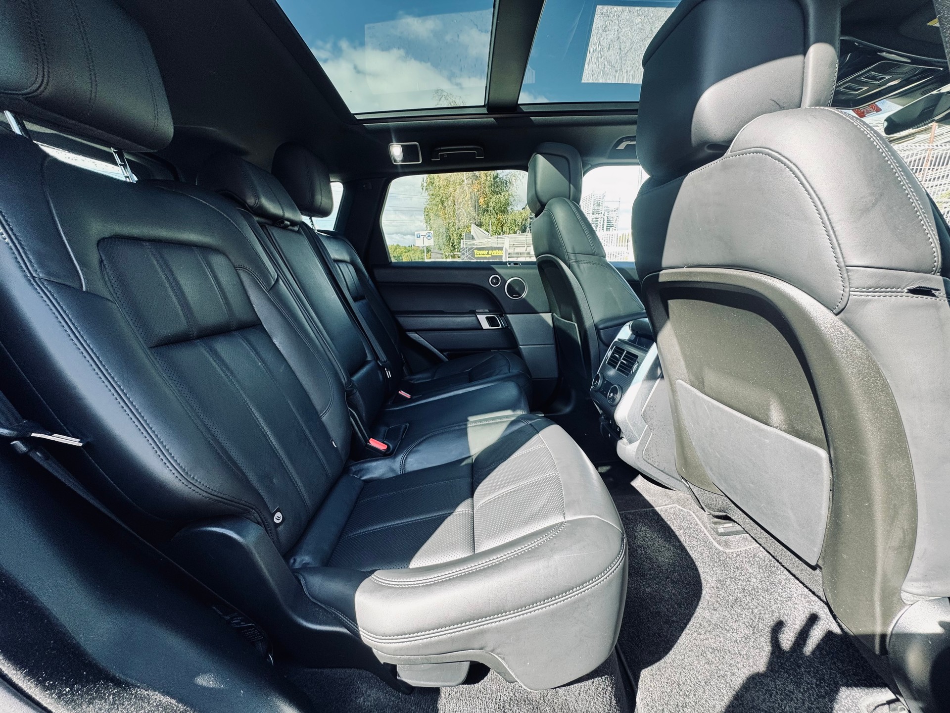 LAND ROVER Range Rover Sport 3.0 SDV6 HSE Dynamic Automatic-image-10