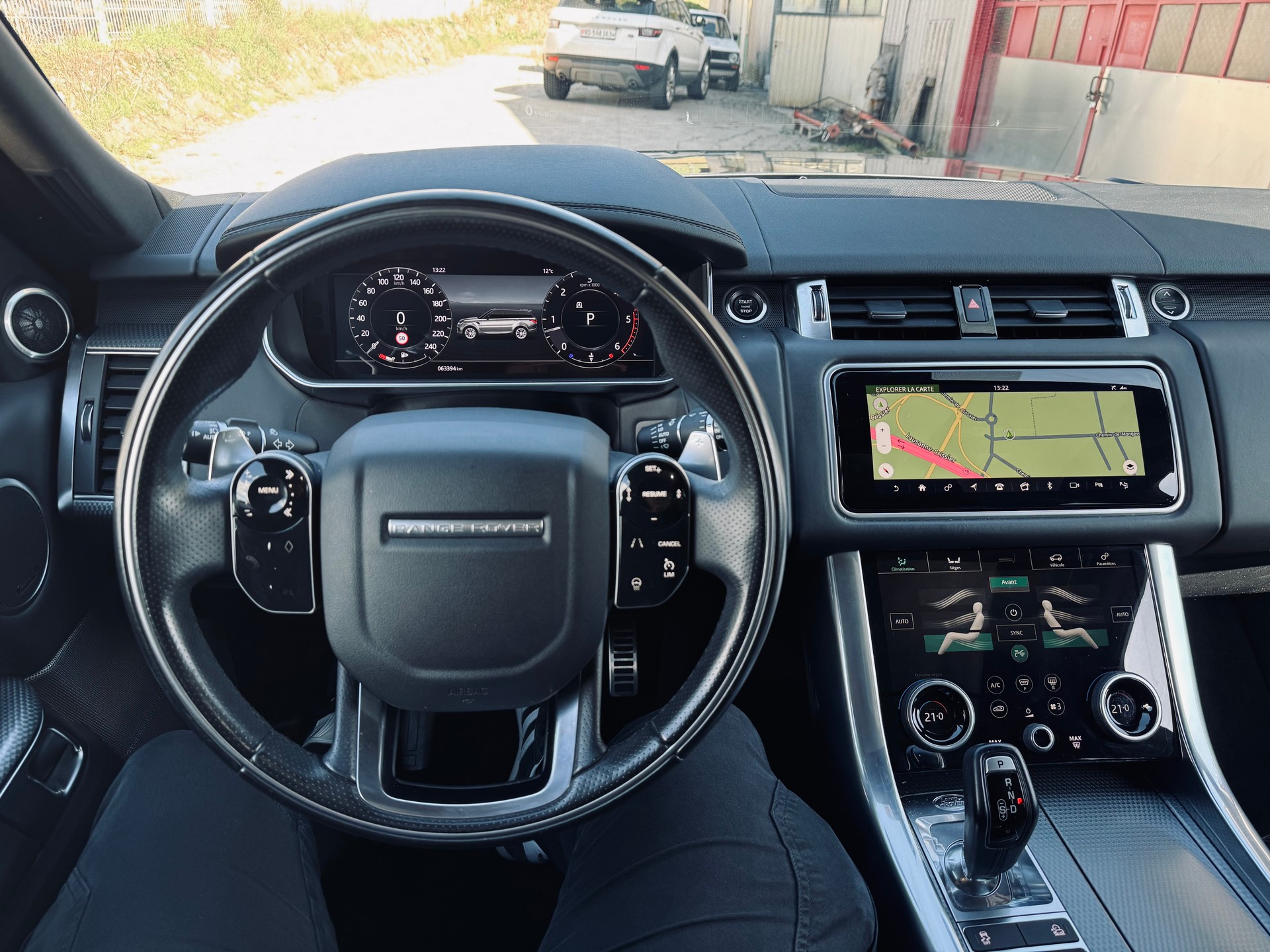 LAND ROVER Range Rover Sport 3.0 SDV6 HSE Dynamic Automatic-image-13