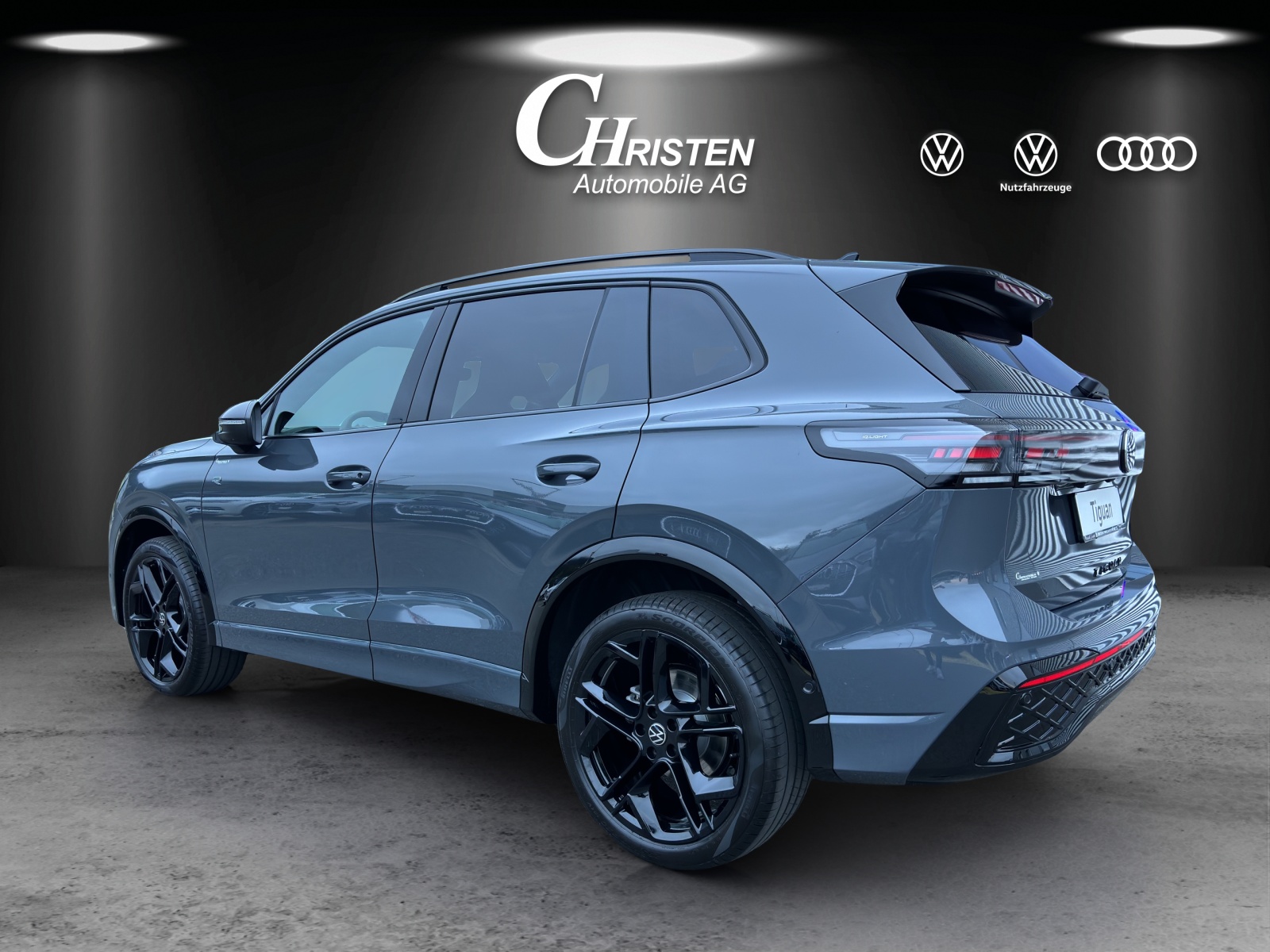 VW Tiguan 2.0 TSI DSG R-Line 4Motion-image-3