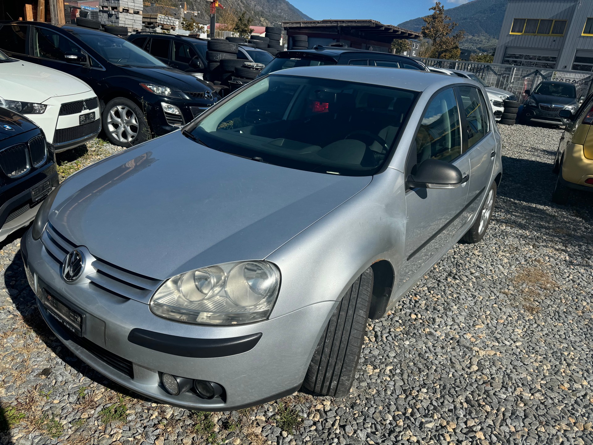 VW Golf 1.6 FSI Leader-image-1