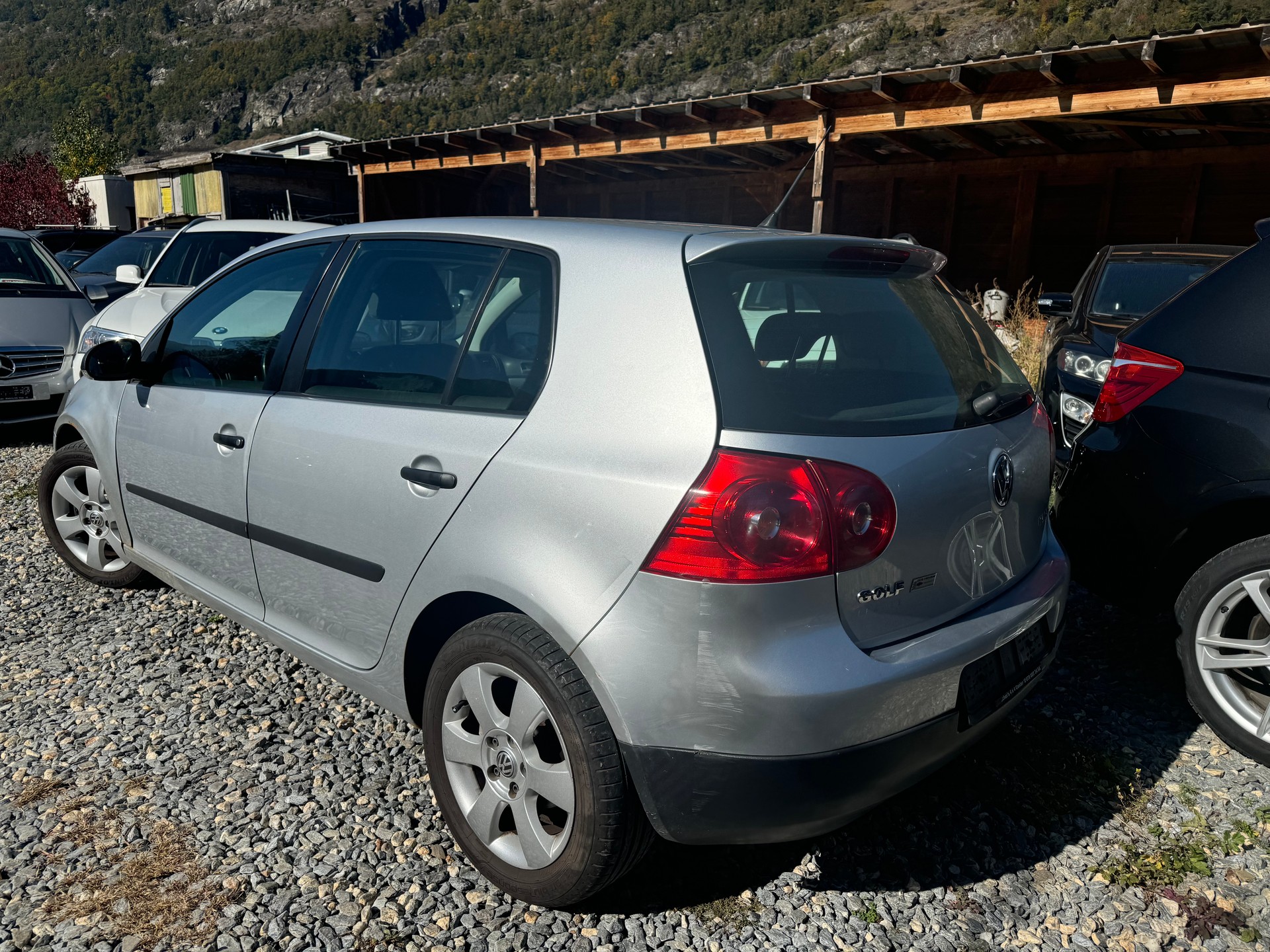 VW Golf 1.6 FSI Leader-image-7