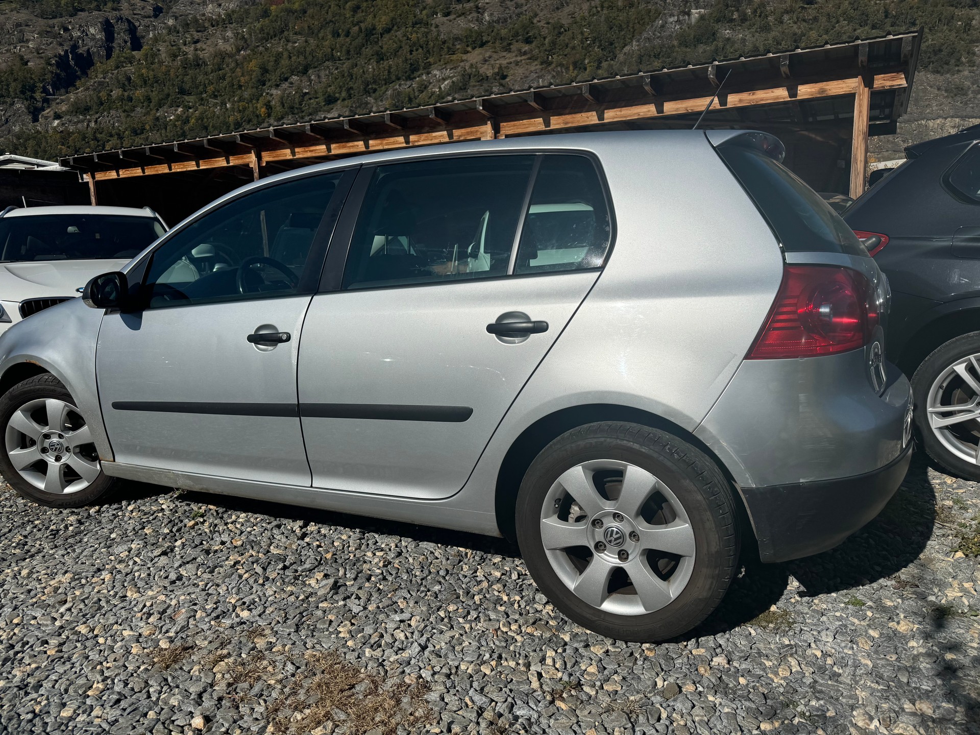 VW Golf 1.6 FSI Leader-image-8
