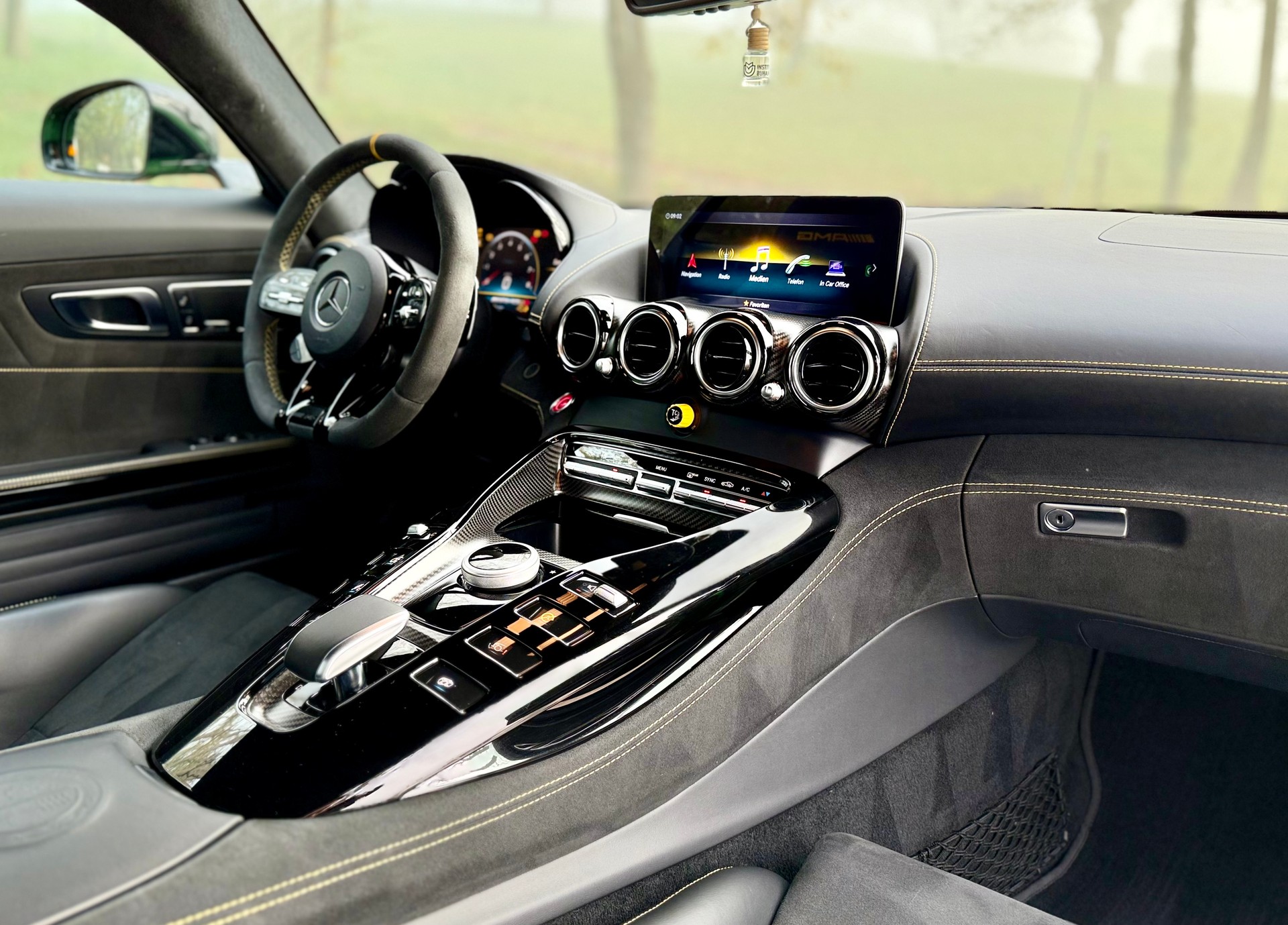 MERCEDES-BENZ AMG GT R *Facelift/Digitaltacho*-image-25